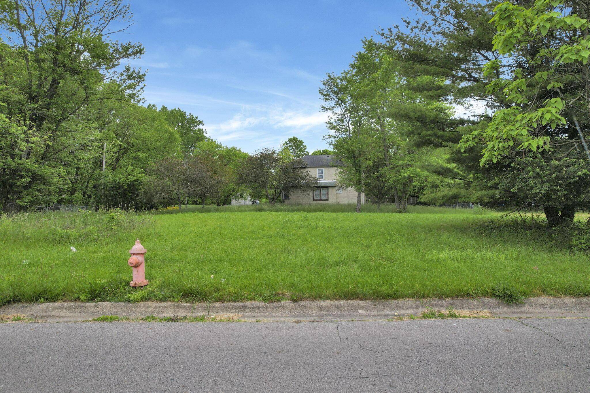 Columbus, OH 43211,2559 Milford Avenue
