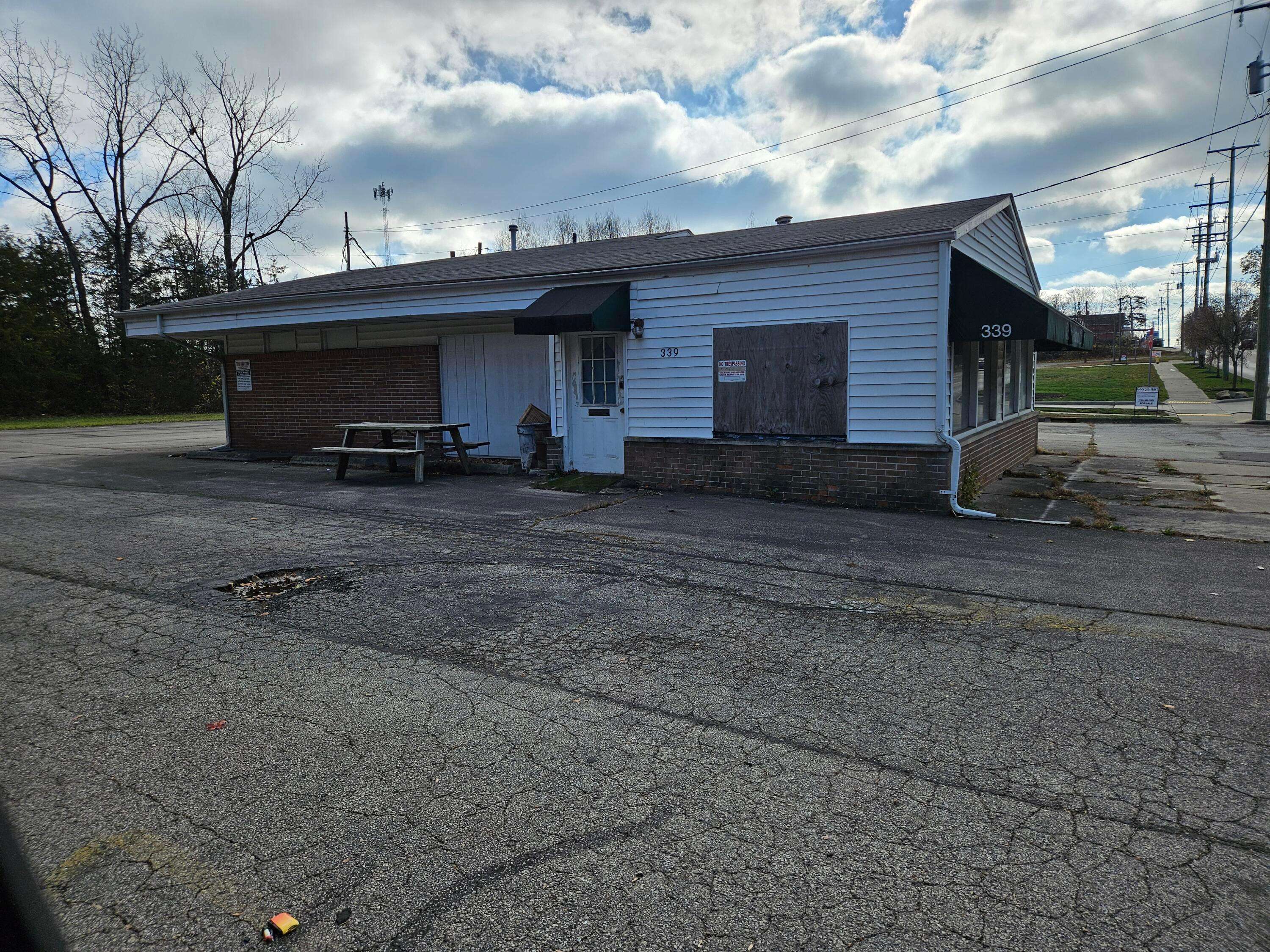 Delaware, OH 43015,339 S Sandusky Street