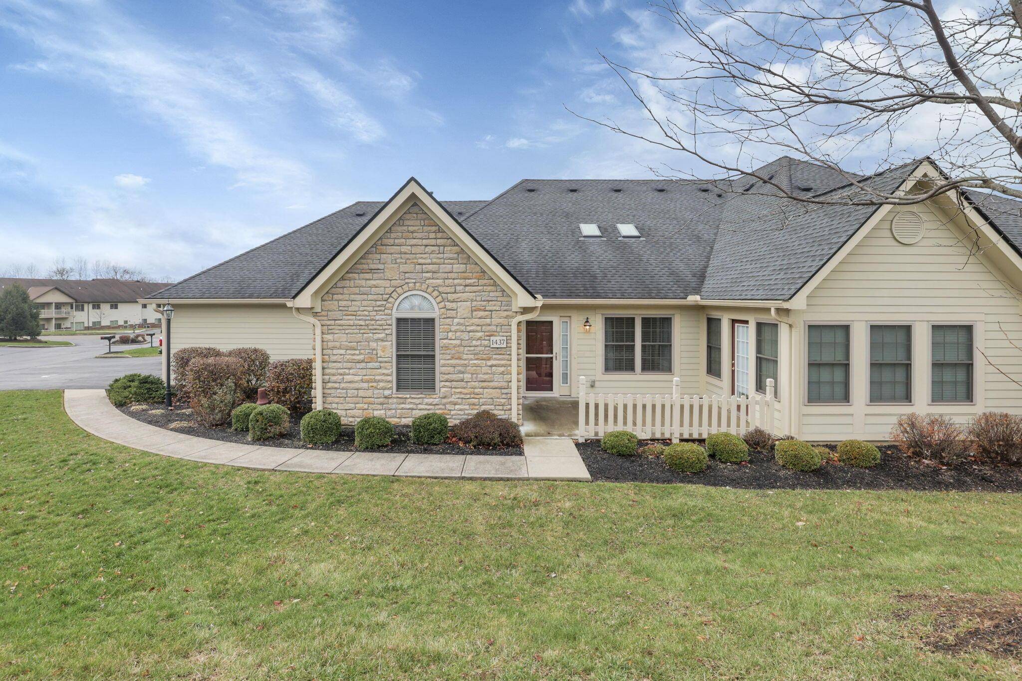 Lancaster, OH 43130,1437 Meadow Way Drive