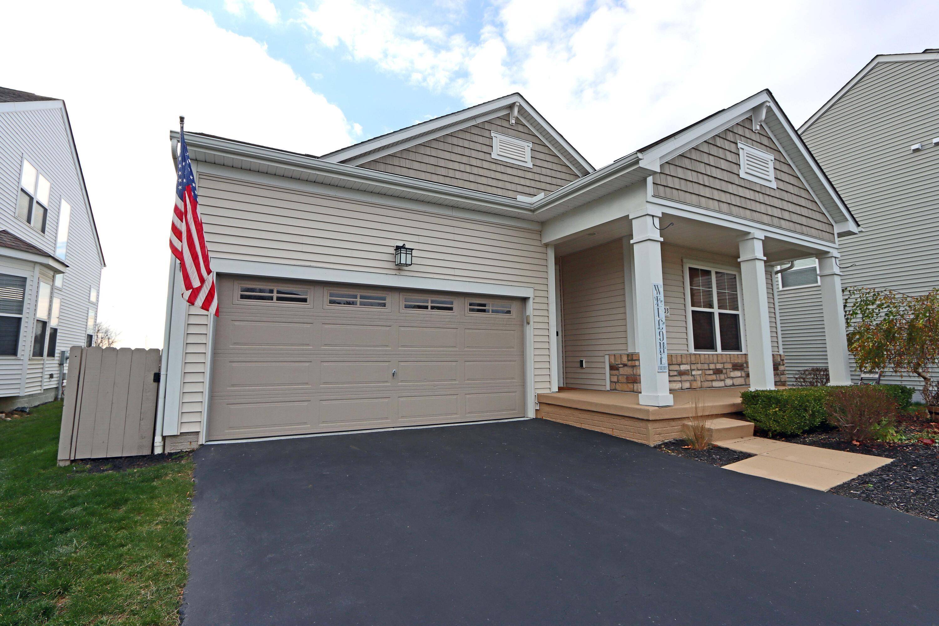 Galloway, OH 43119,303 Rockbrook Crossing Court