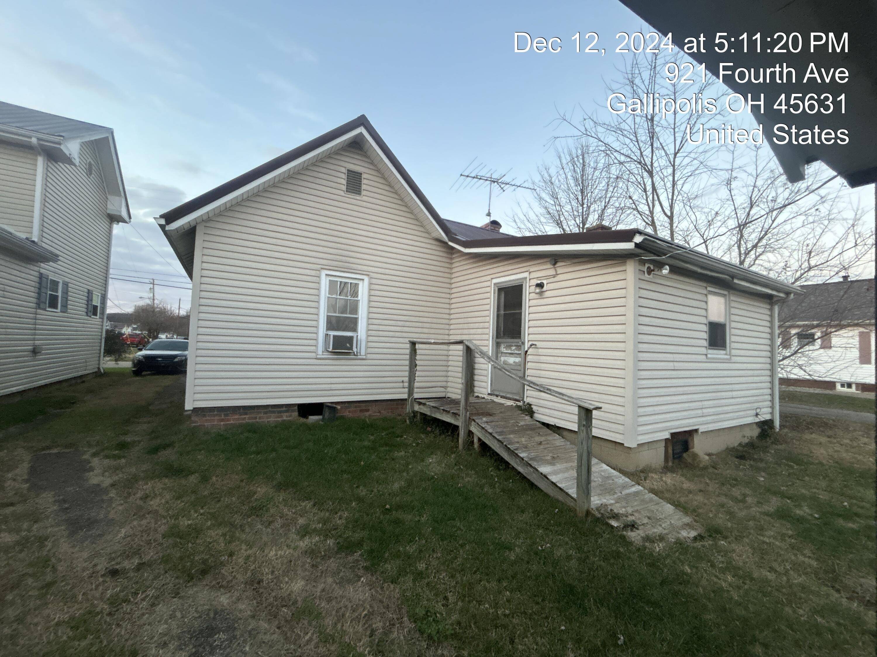 Gallipolis, OH 45631,921 4th Avenue