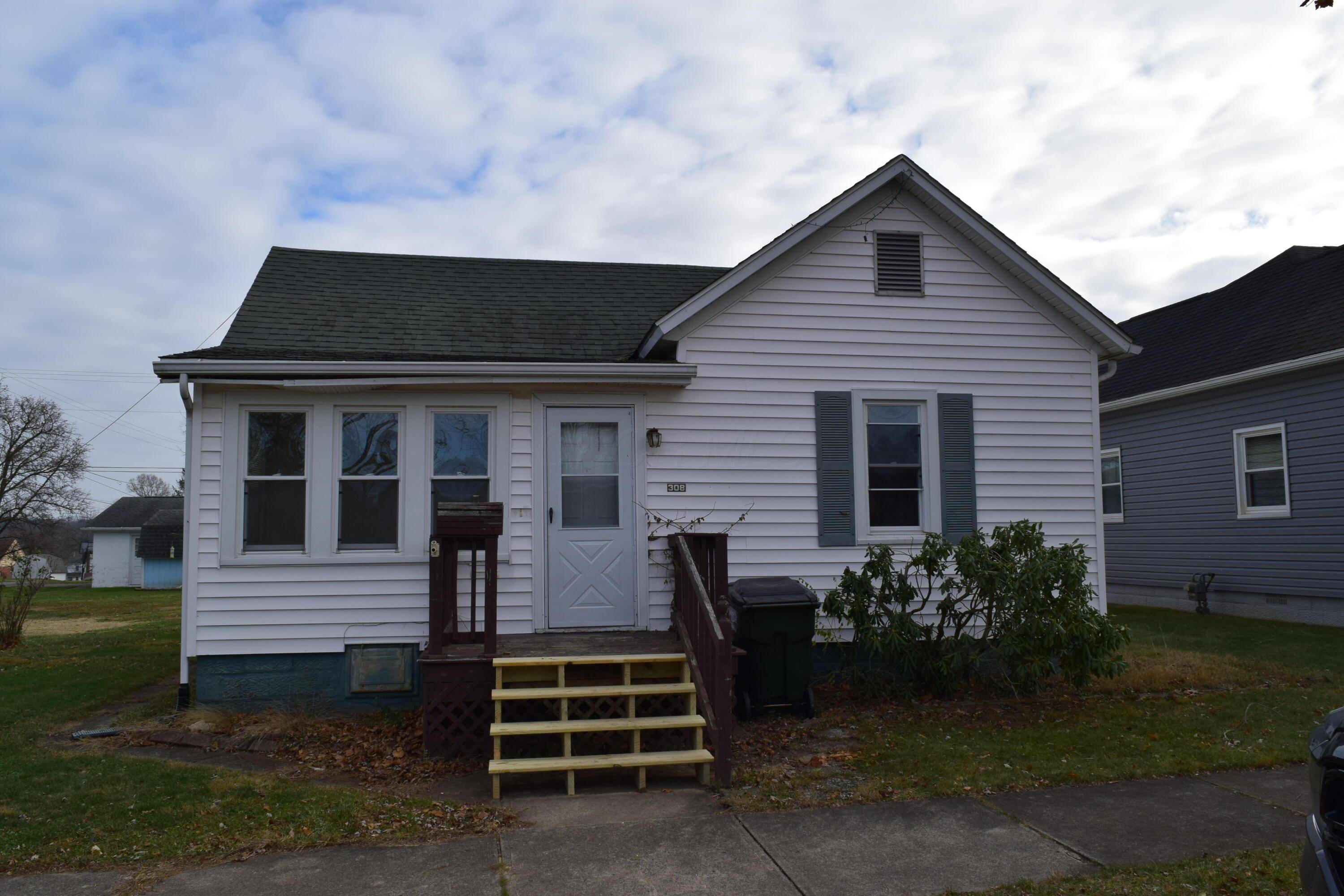 Byesville, OH 43723,308 S 7th Street