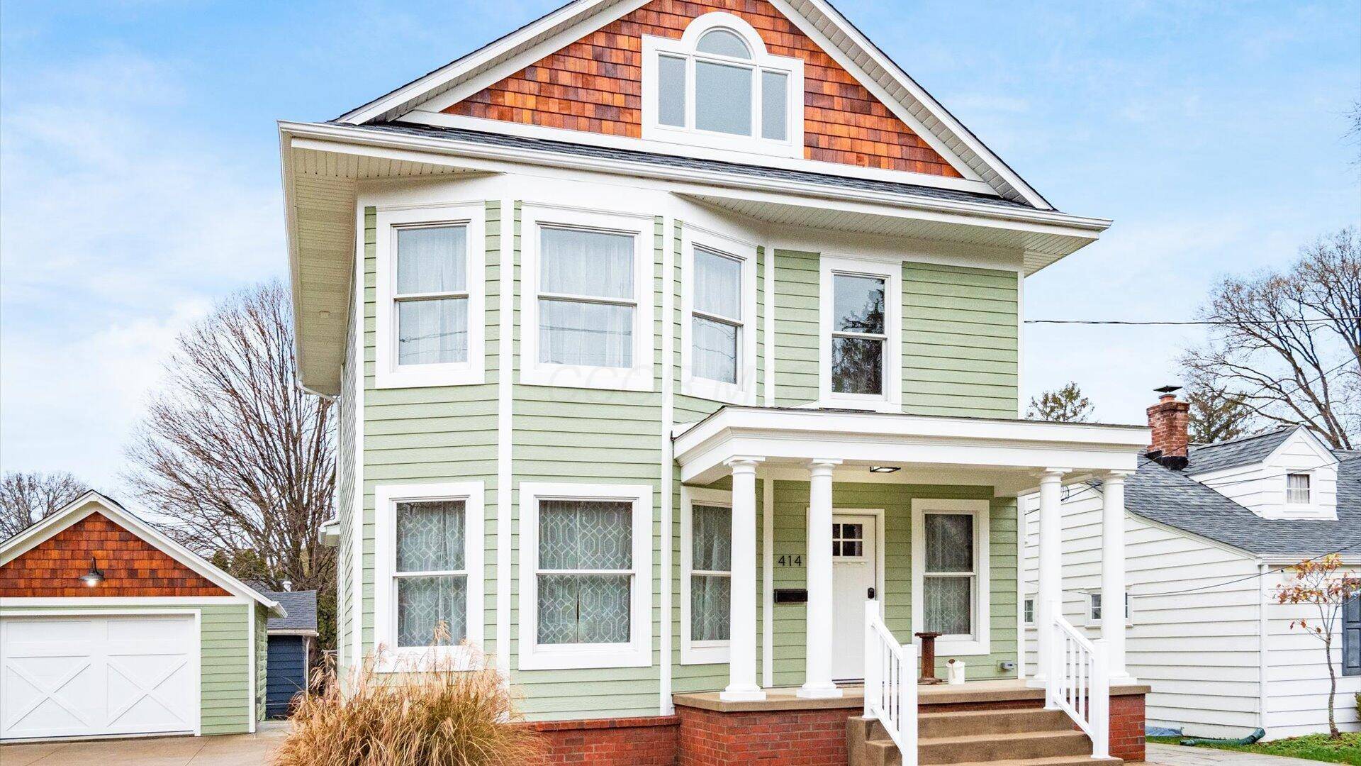 Granville, OH 43023,414 E College Street