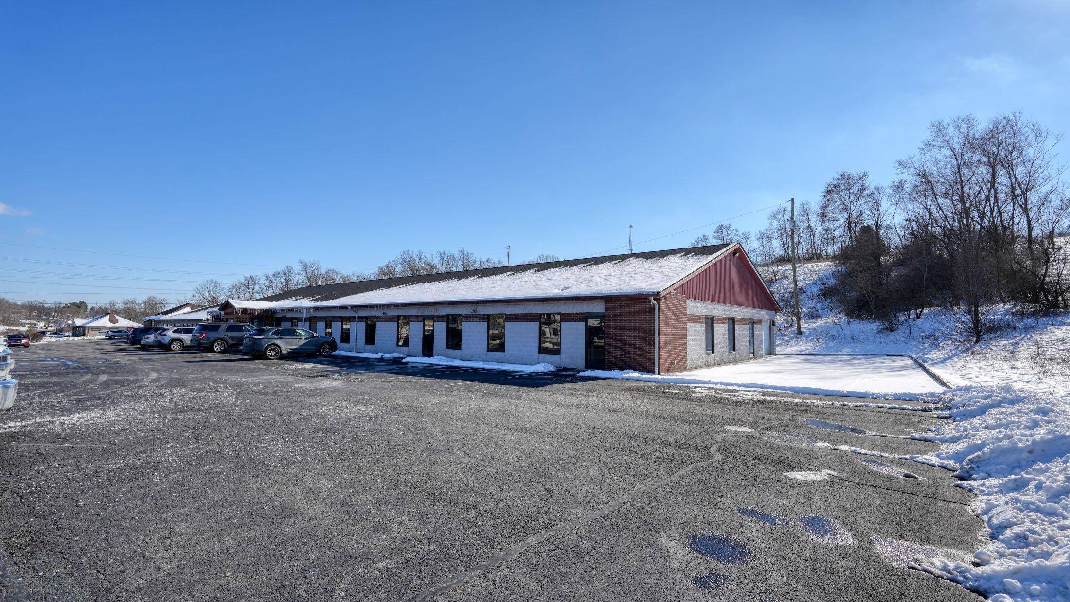 Zanesville, OH 43701,2560 Maysville Pike