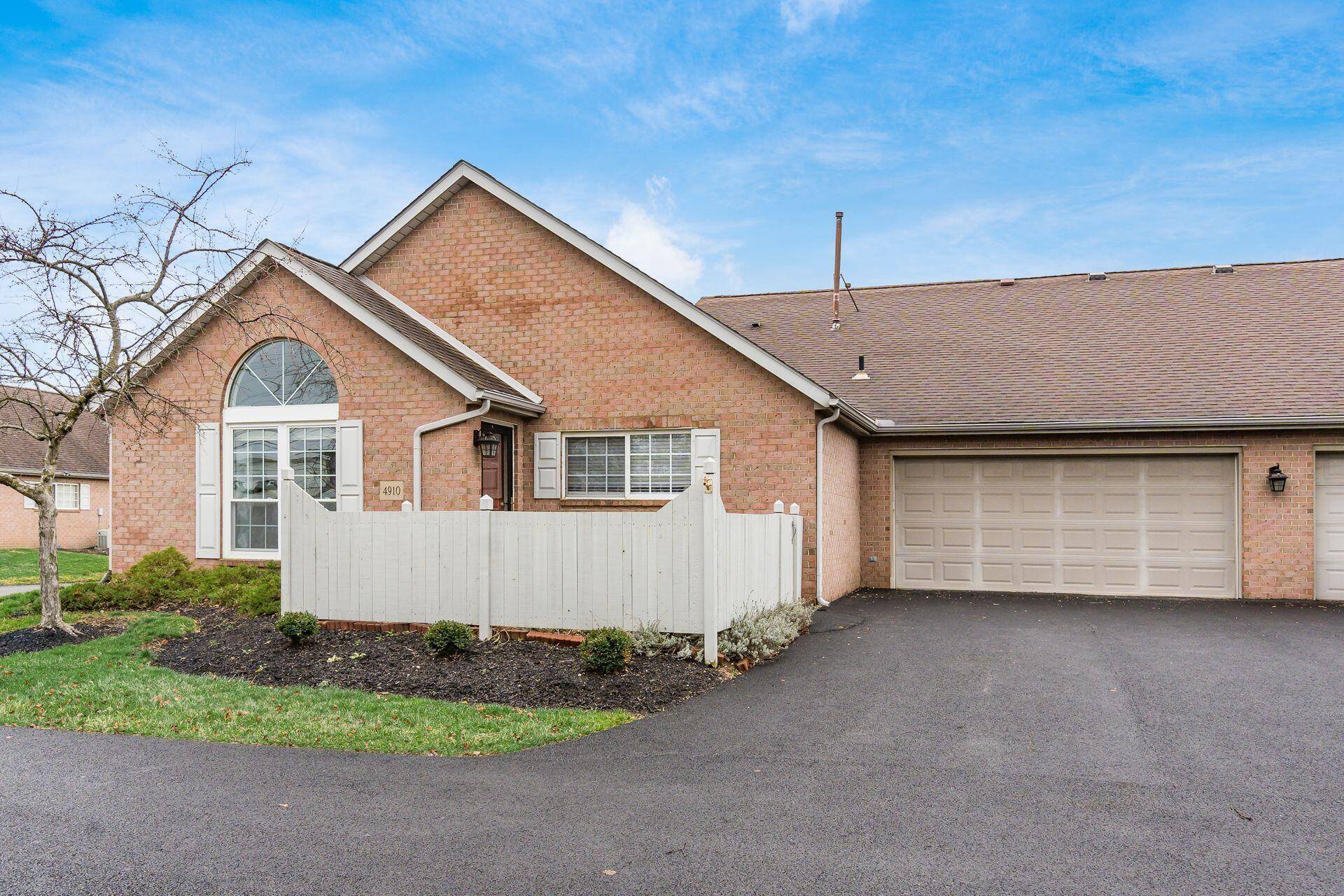 Hilliard, OH 43026,4910 Meadow Run Drive