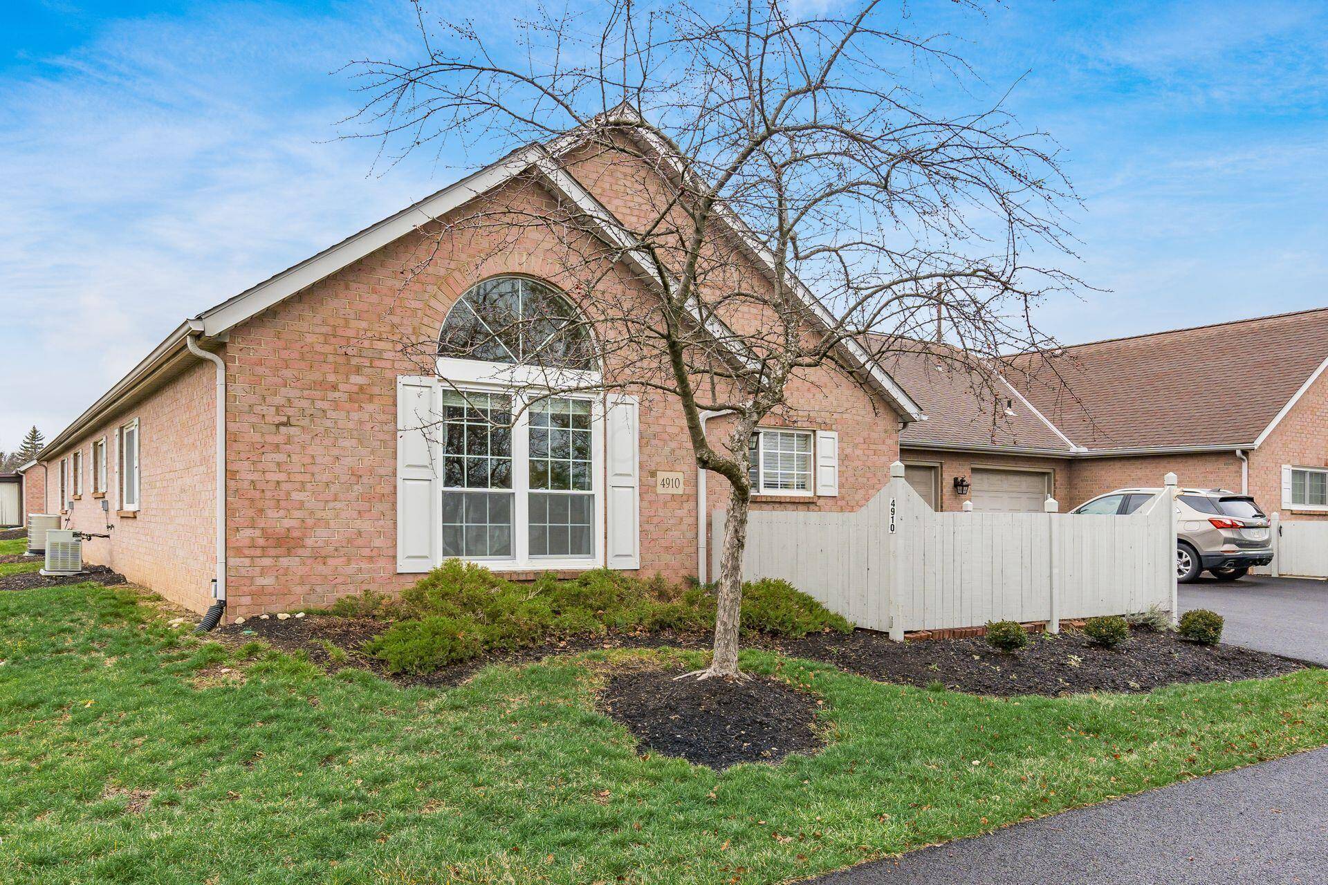 Hilliard, OH 43026,4910 Meadow Run Drive