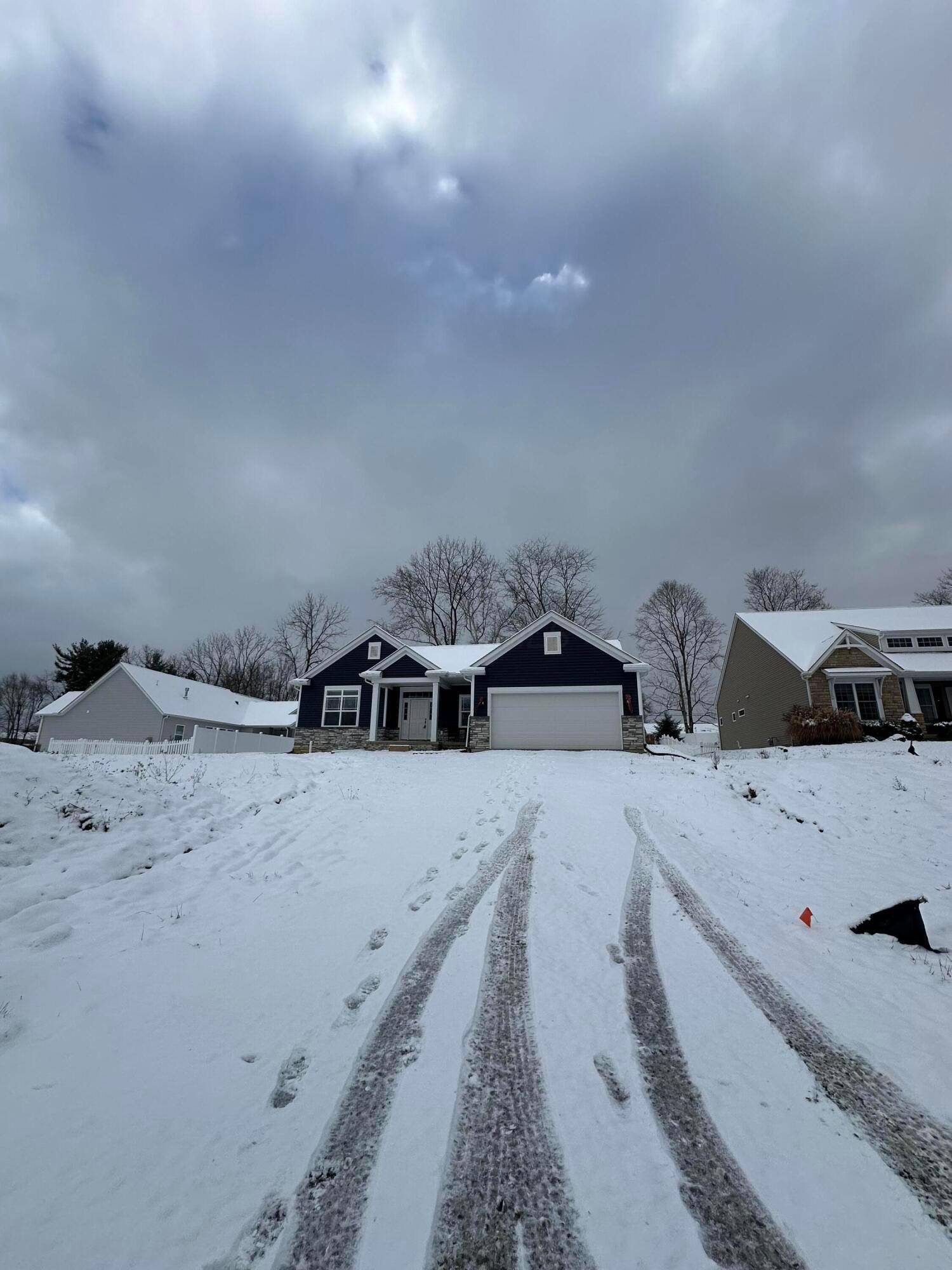 Lancaster, OH 43130,1725 Pleasantview Drive