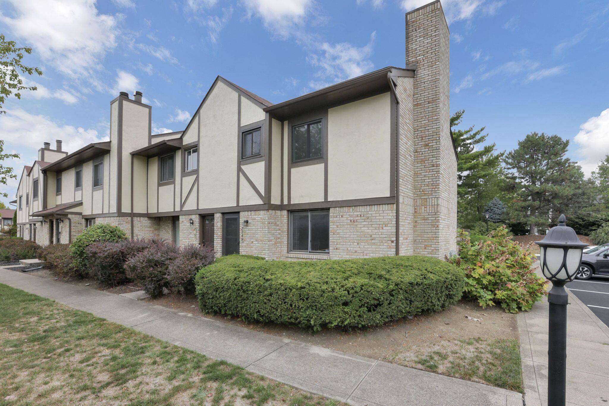 Columbus, OH 43220,2349 Mccauley Court #8