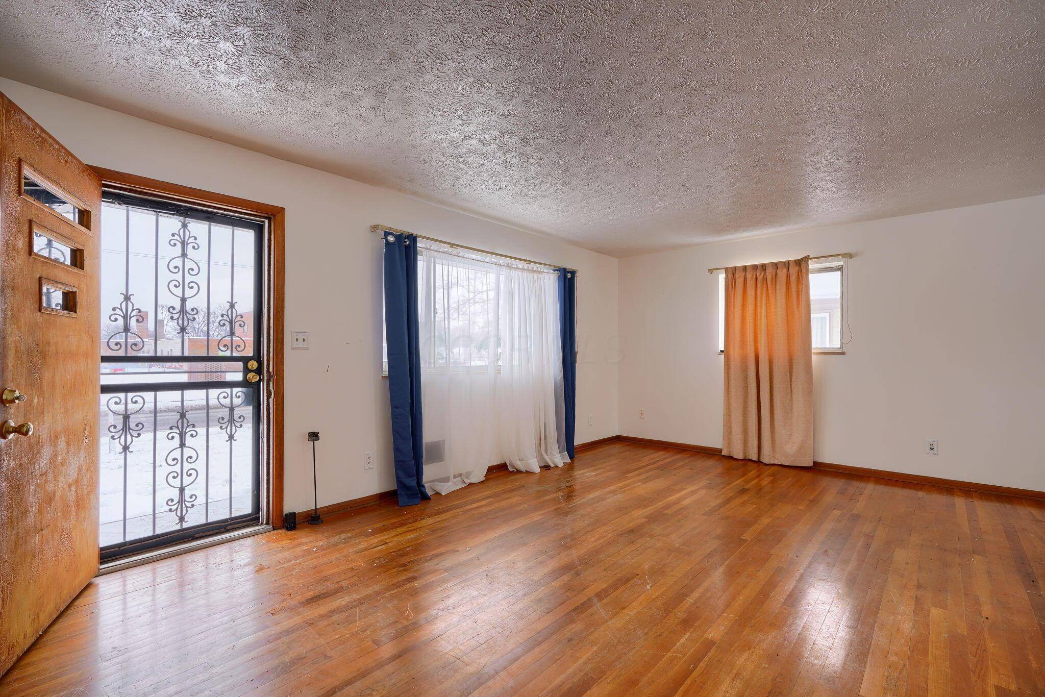 Columbus, OH 43227,1507 Barnett Road