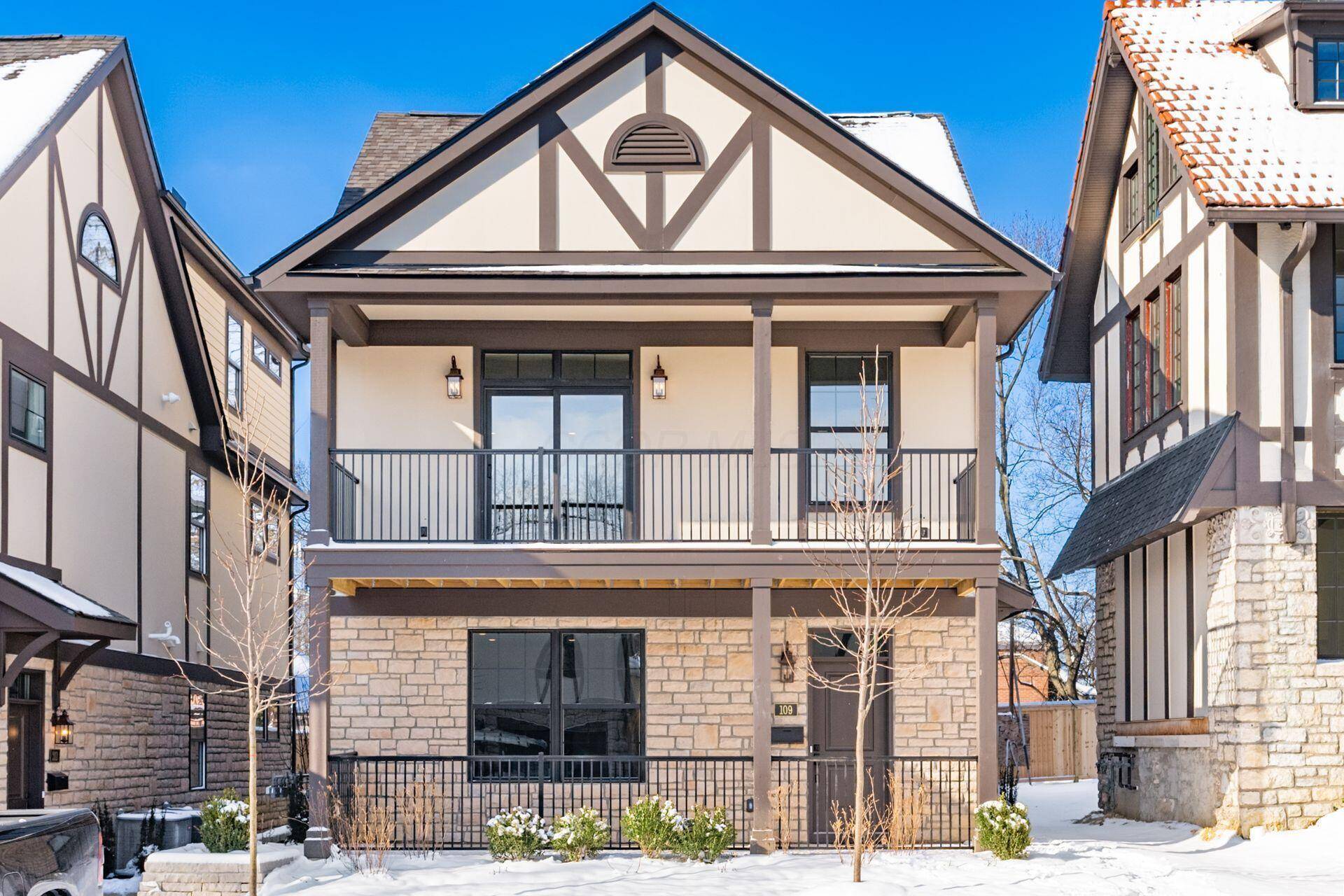 Columbus, OH 43212,2015 W 5th Avenue #211