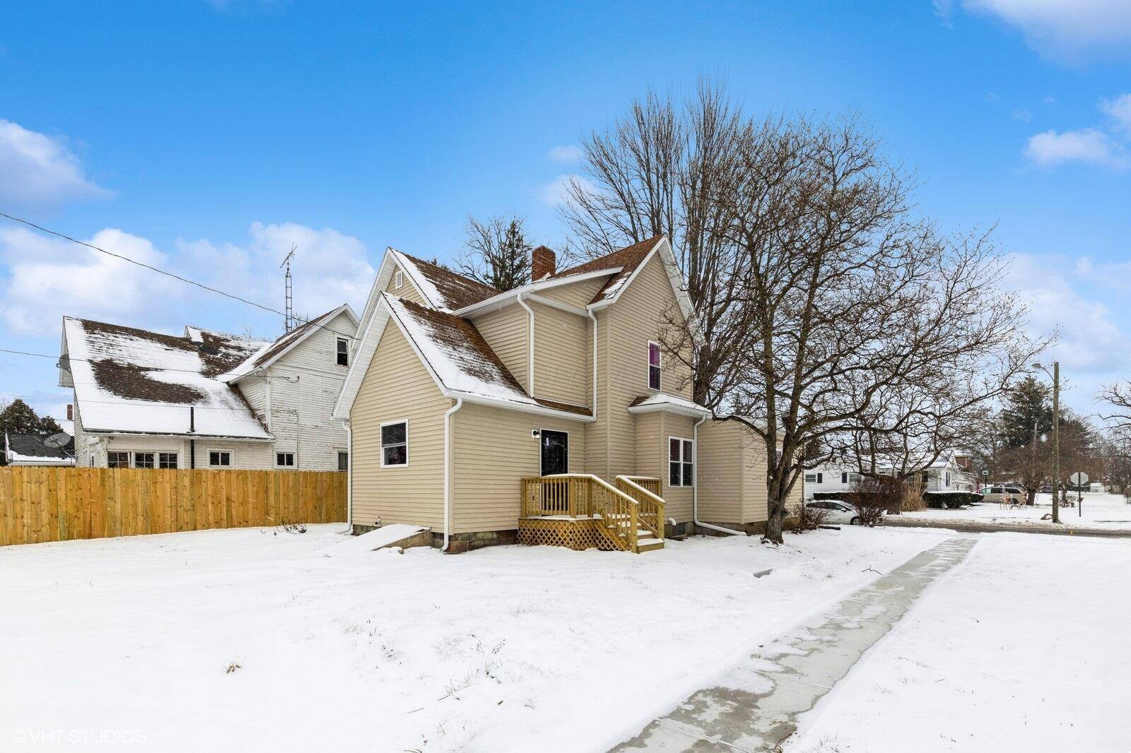 Crestline, OH 44827,352 N Pearl Street