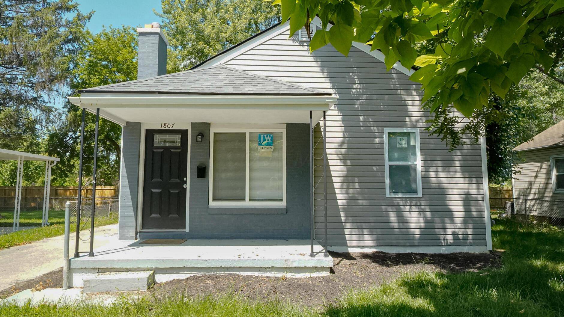 Columbus, OH 43207,1807 Weiler Avenue