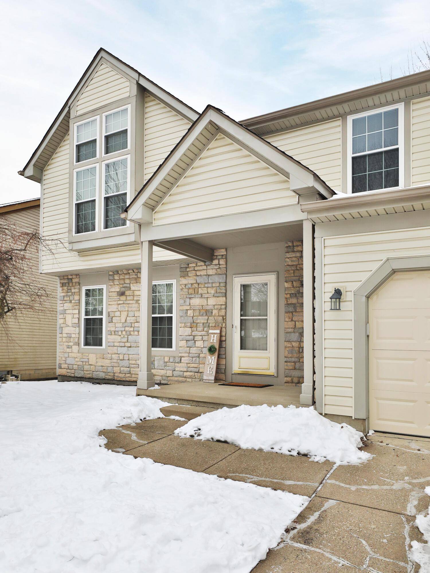 Westerville, OH 43081,8237 Snowhill Court