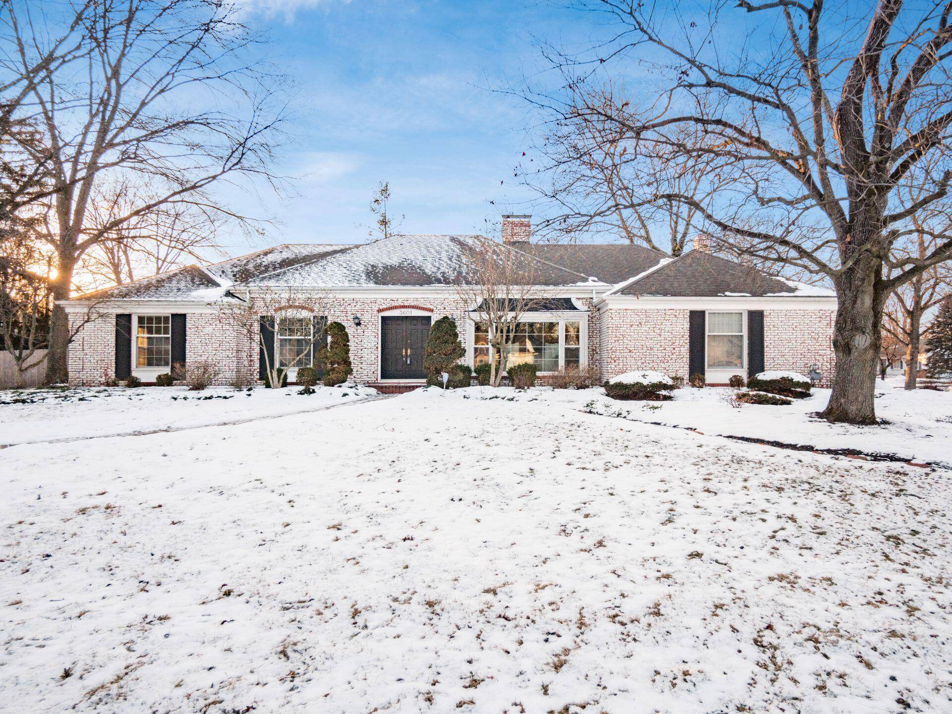 Columbus, OH 43220,3601 Hythe Court