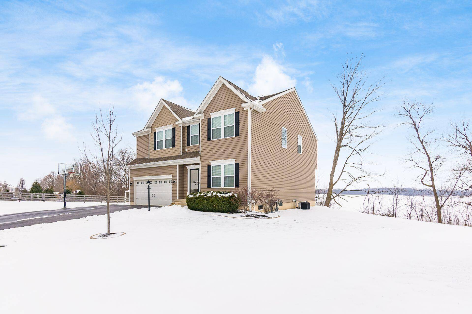 Johnstown, OH 43031,336 Green Acres Place