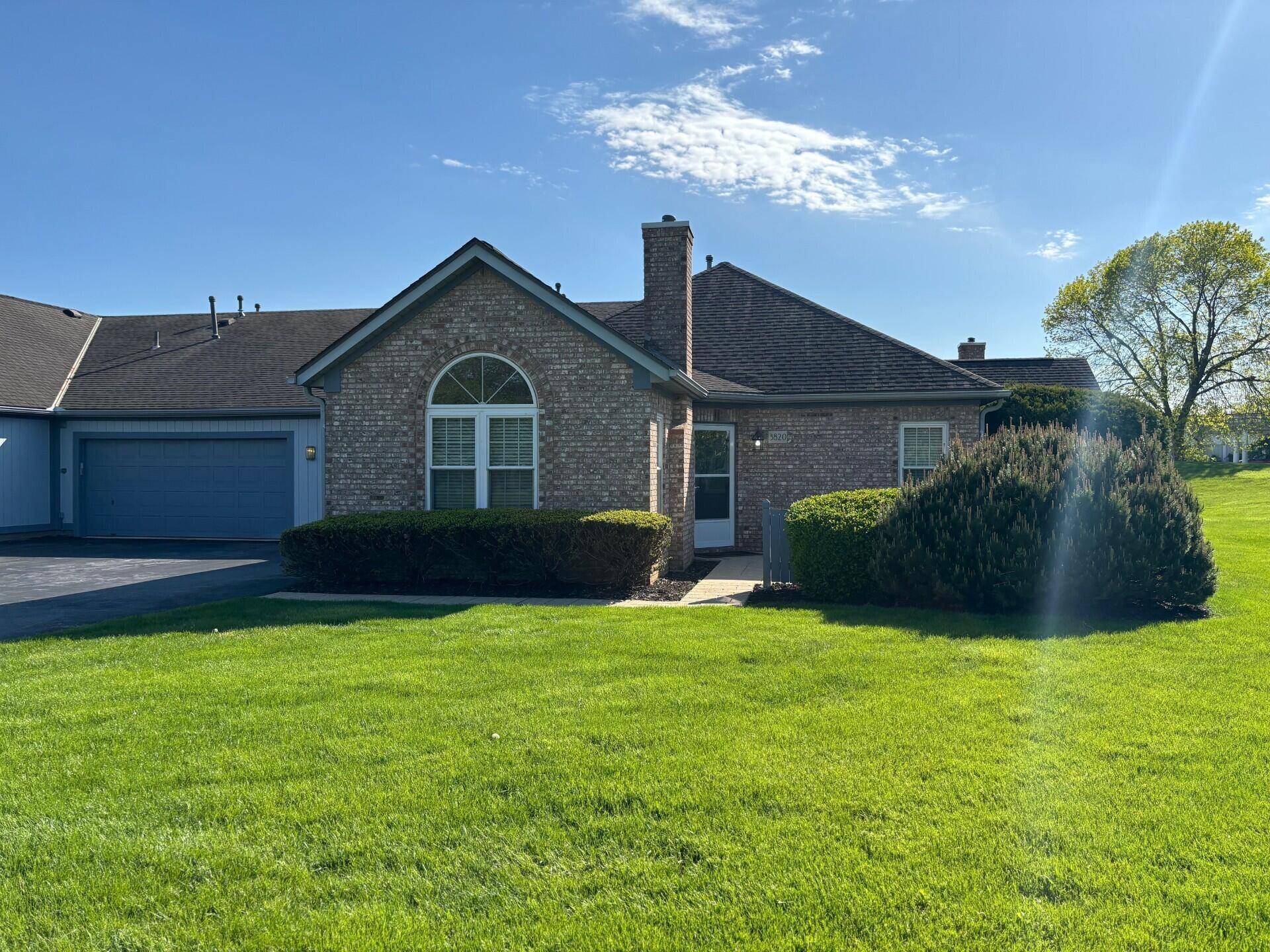 Hilliard, OH 43026,3820 Falls Circle Drive #23