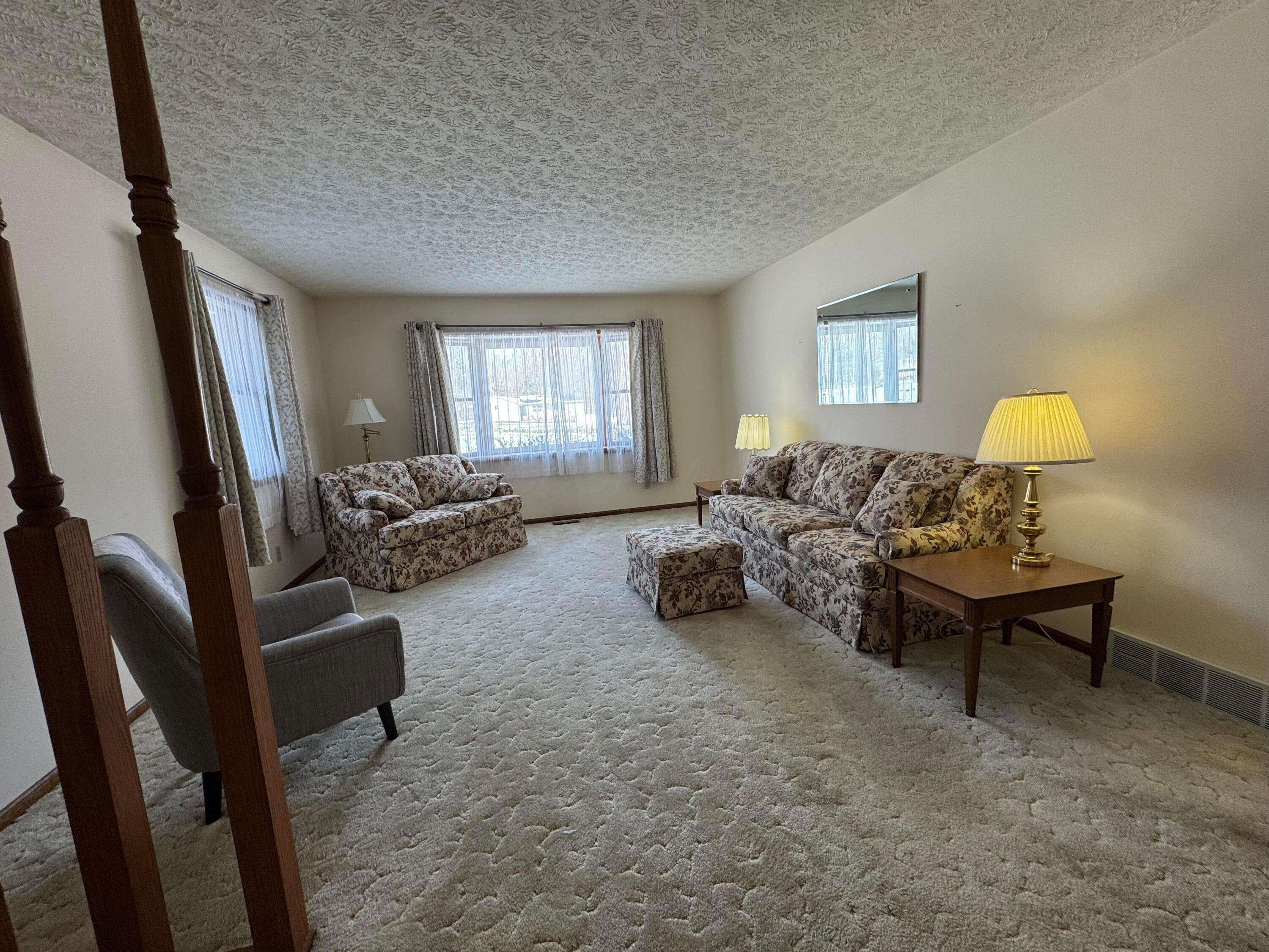 Rockbridge, OH 43149,27213 Stuart Road
