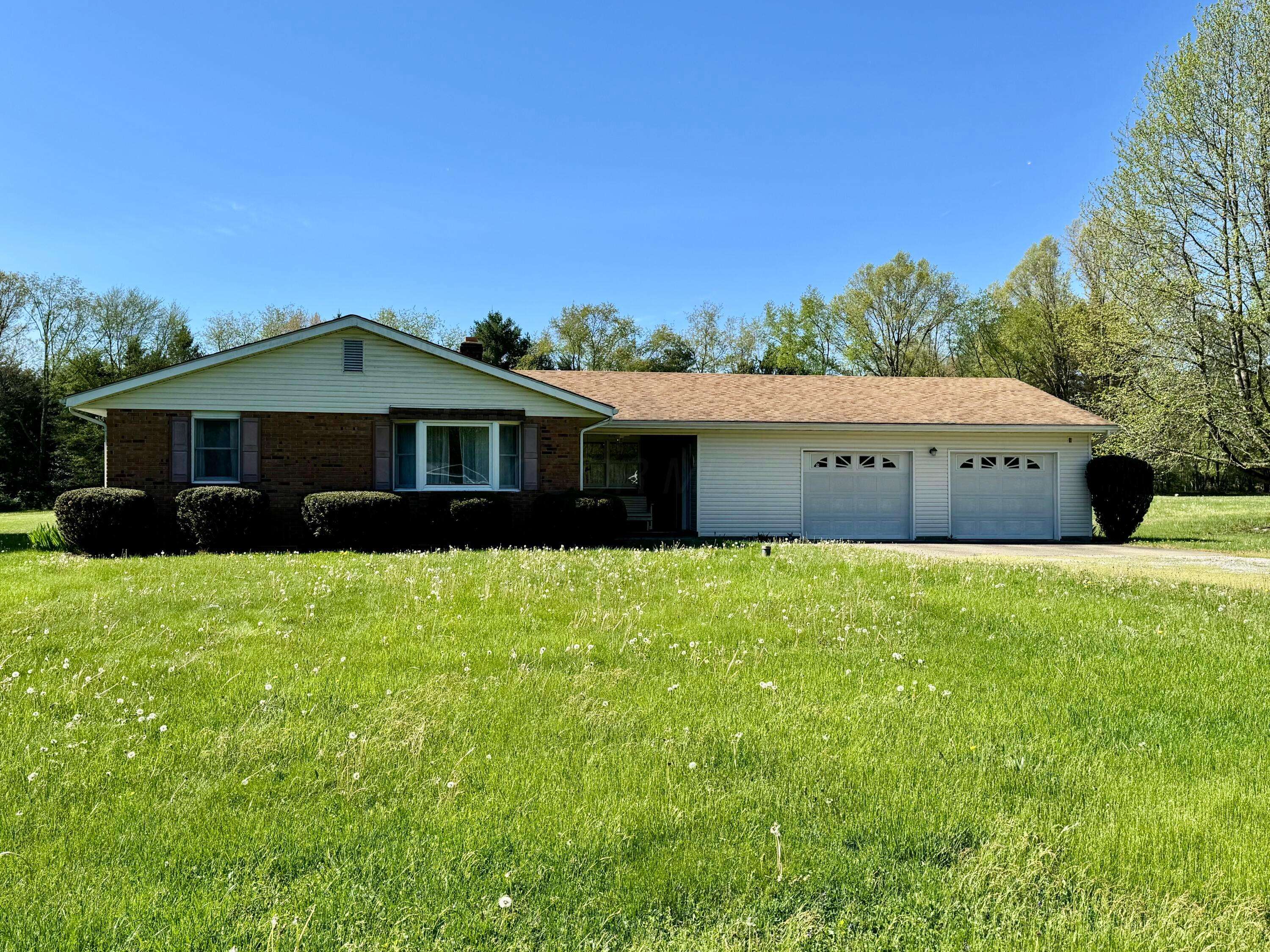 Rockbridge, OH 43149,27213 Stuart Road