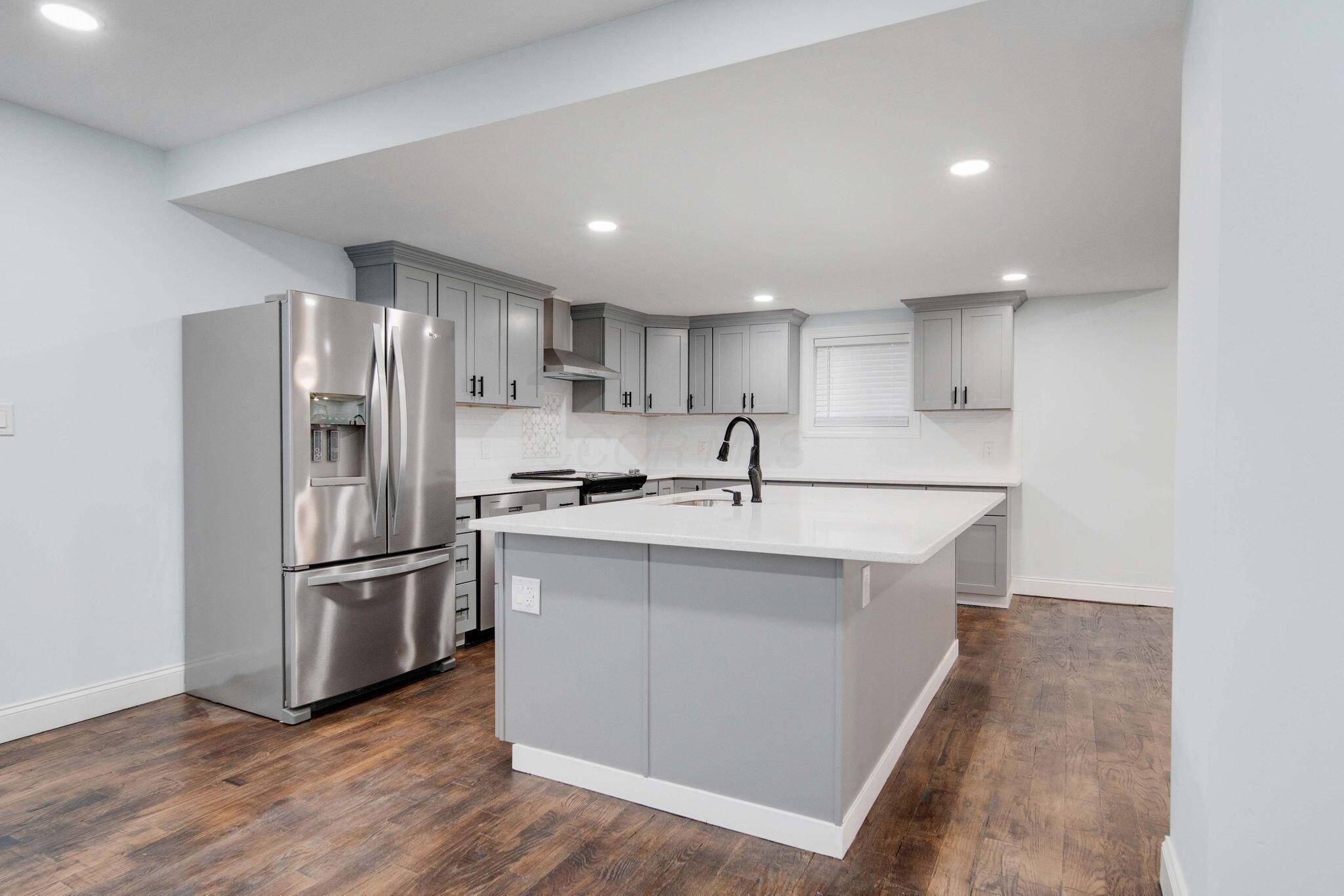 Columbus, OH 43207,4874 Ridge Street