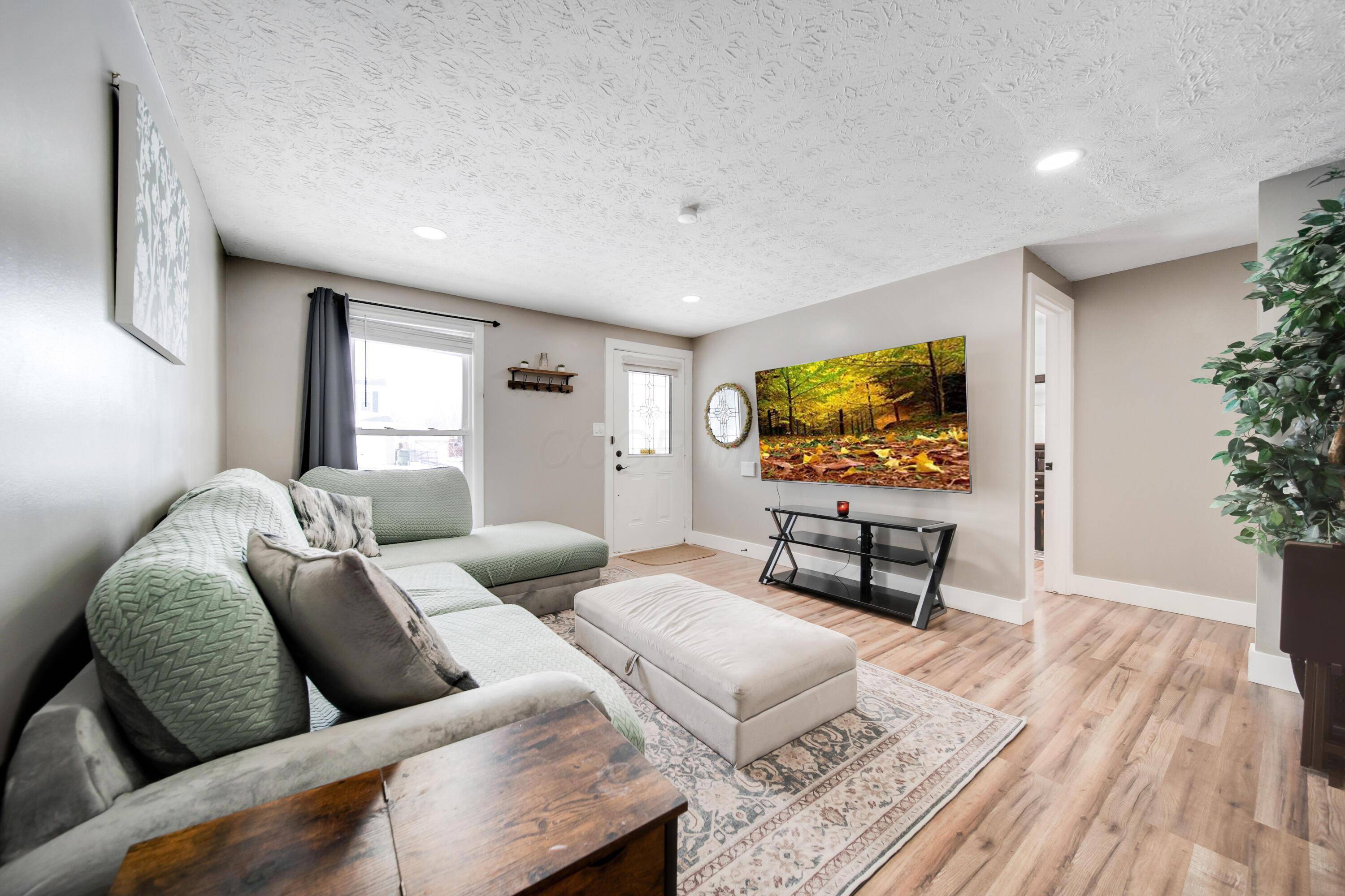 Grove City, OH 43123,2178 Drumlin Drive