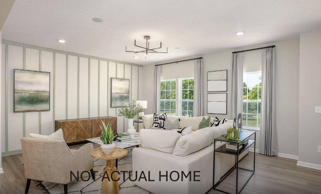 Columbus, OH 43207,2711 McHenry Drive