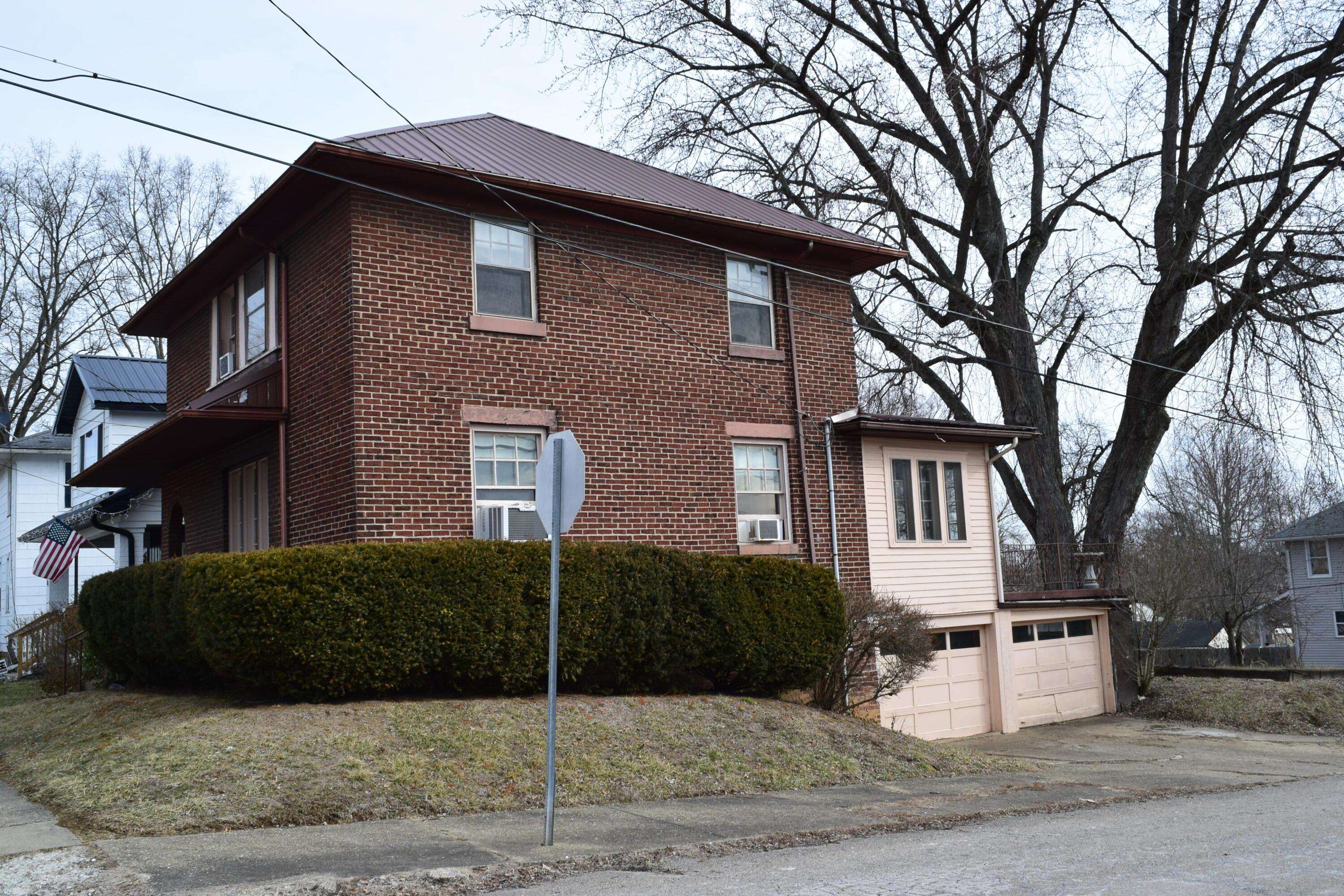 Zanesville, OH 43701,30 Southard Avenue