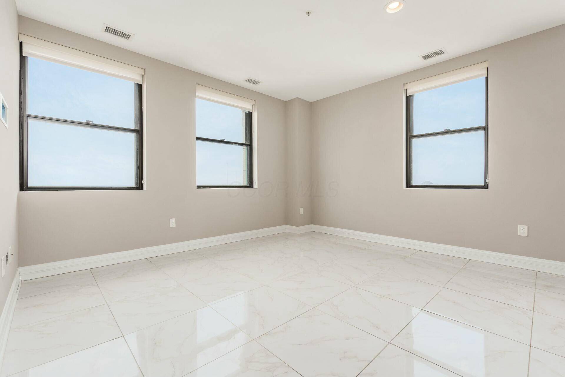 Columbus, OH 43215,50 W Broad Street #1905