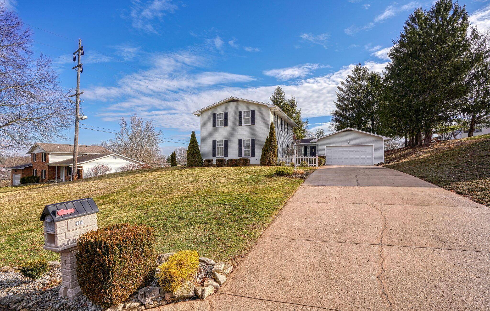 Lancaster, OH 43130,416 Crestview Drive