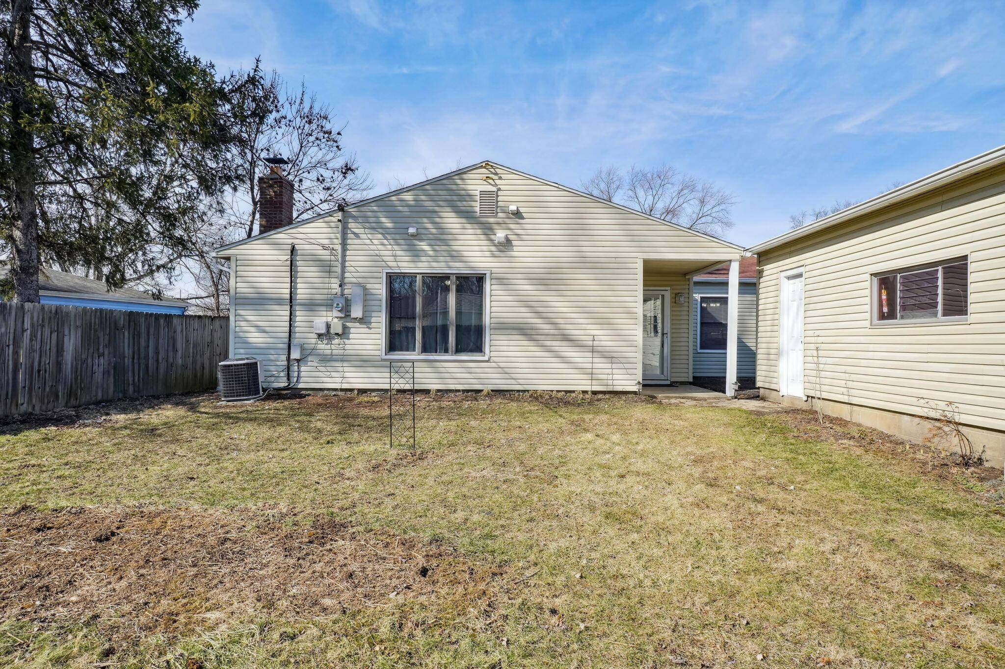 Reynoldsburg, OH 43068,7463 Smithfield Avenue