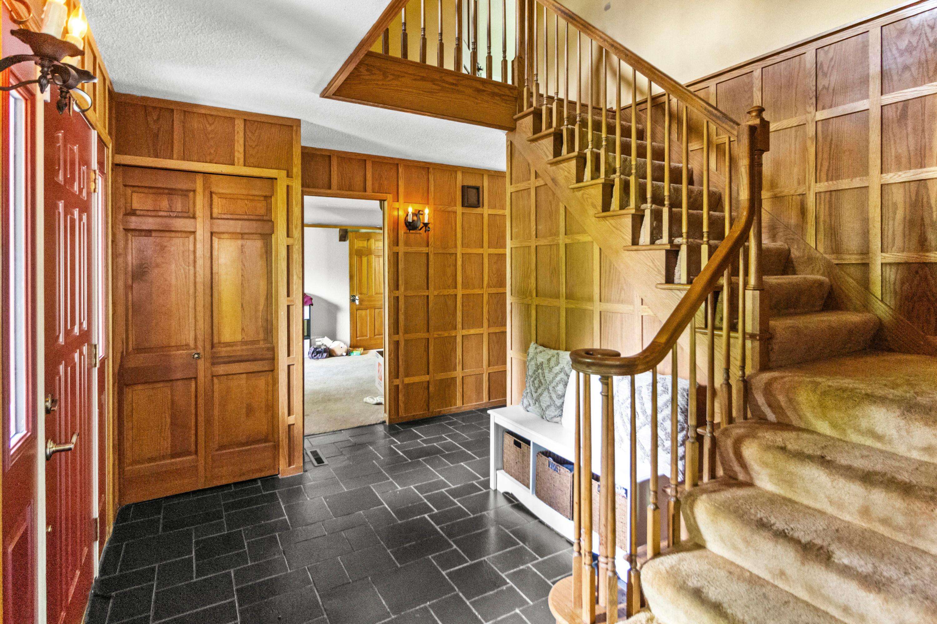 Newark, OH 43055,671 Carriage Court