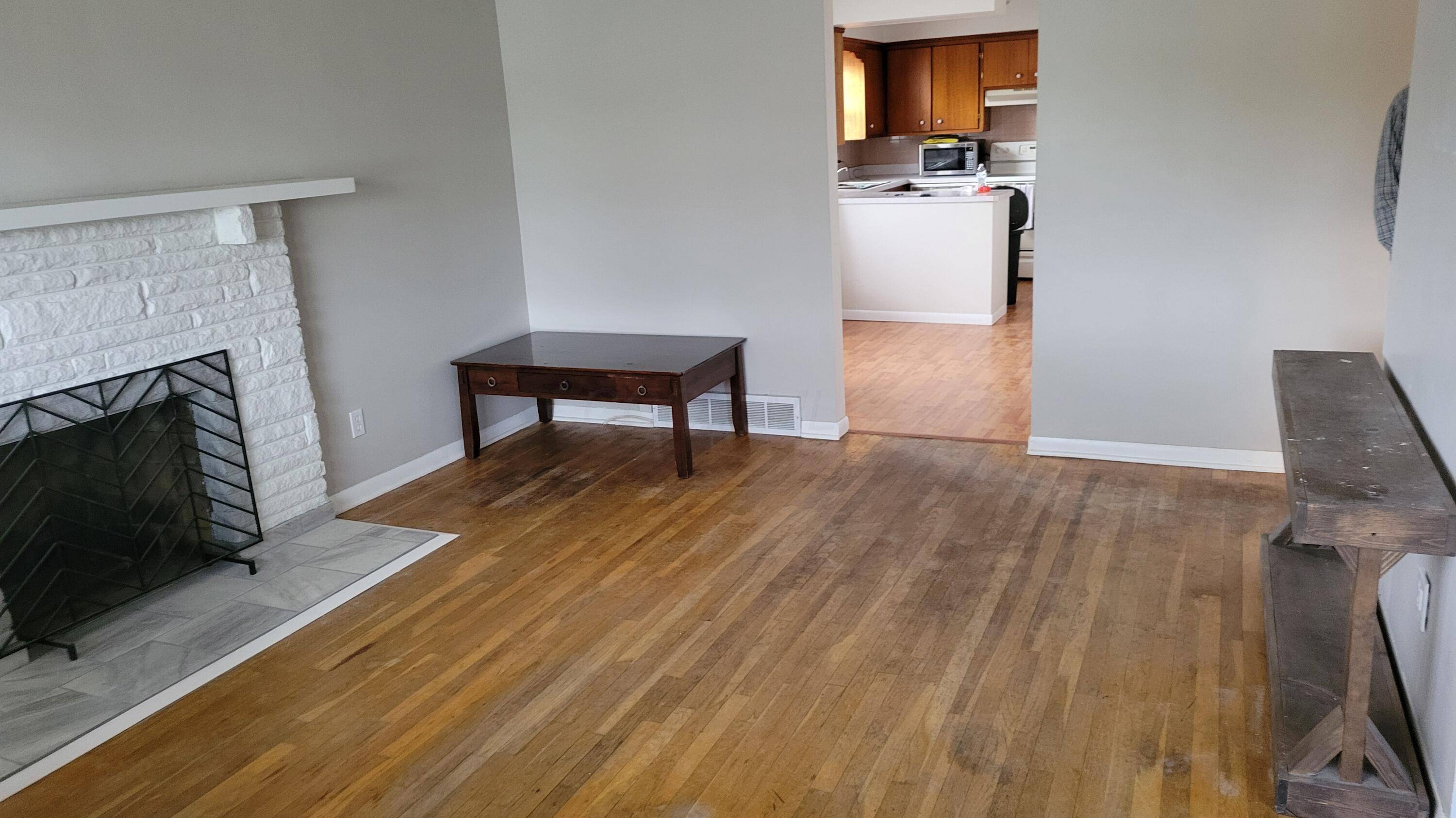 Columbus, OH 43204,1340 Bronwyn Avenue