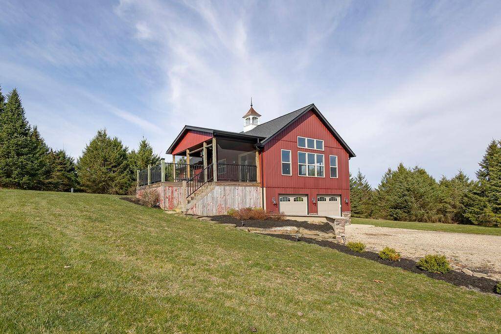 Saint Louisville, OH 43071,9476 Loches Road