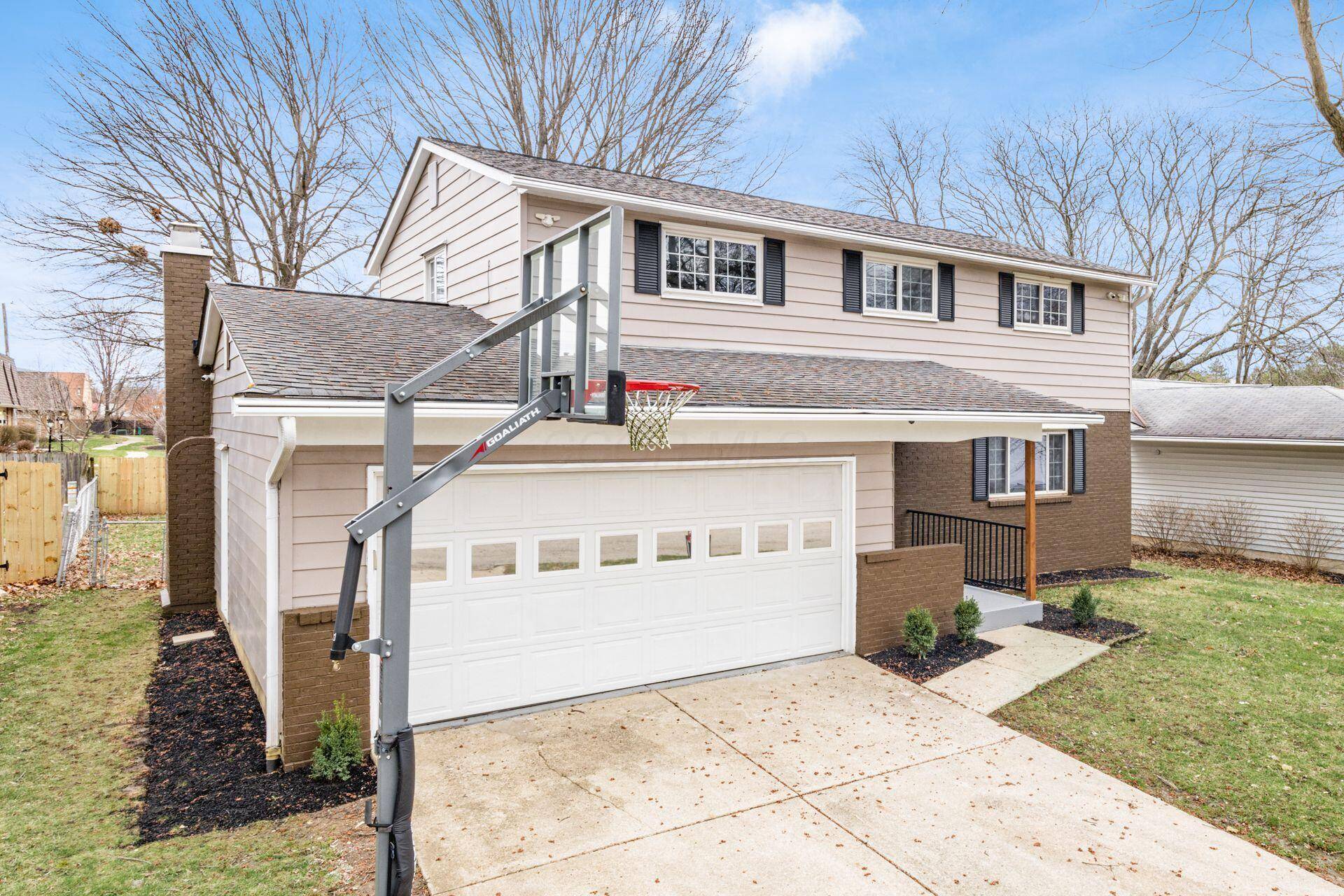 Columbus, OH 43229,1524 Bolenhill Avenue