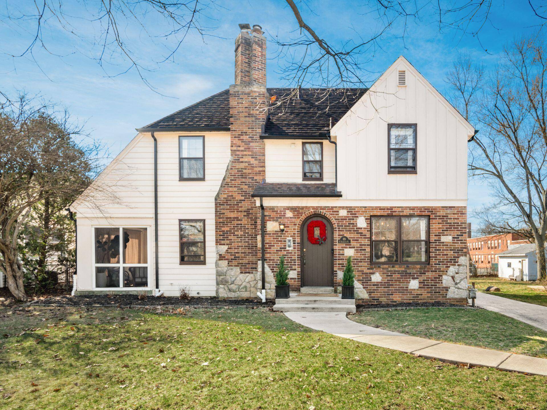 Columbus, OH 43214,89 E Schreyer Place