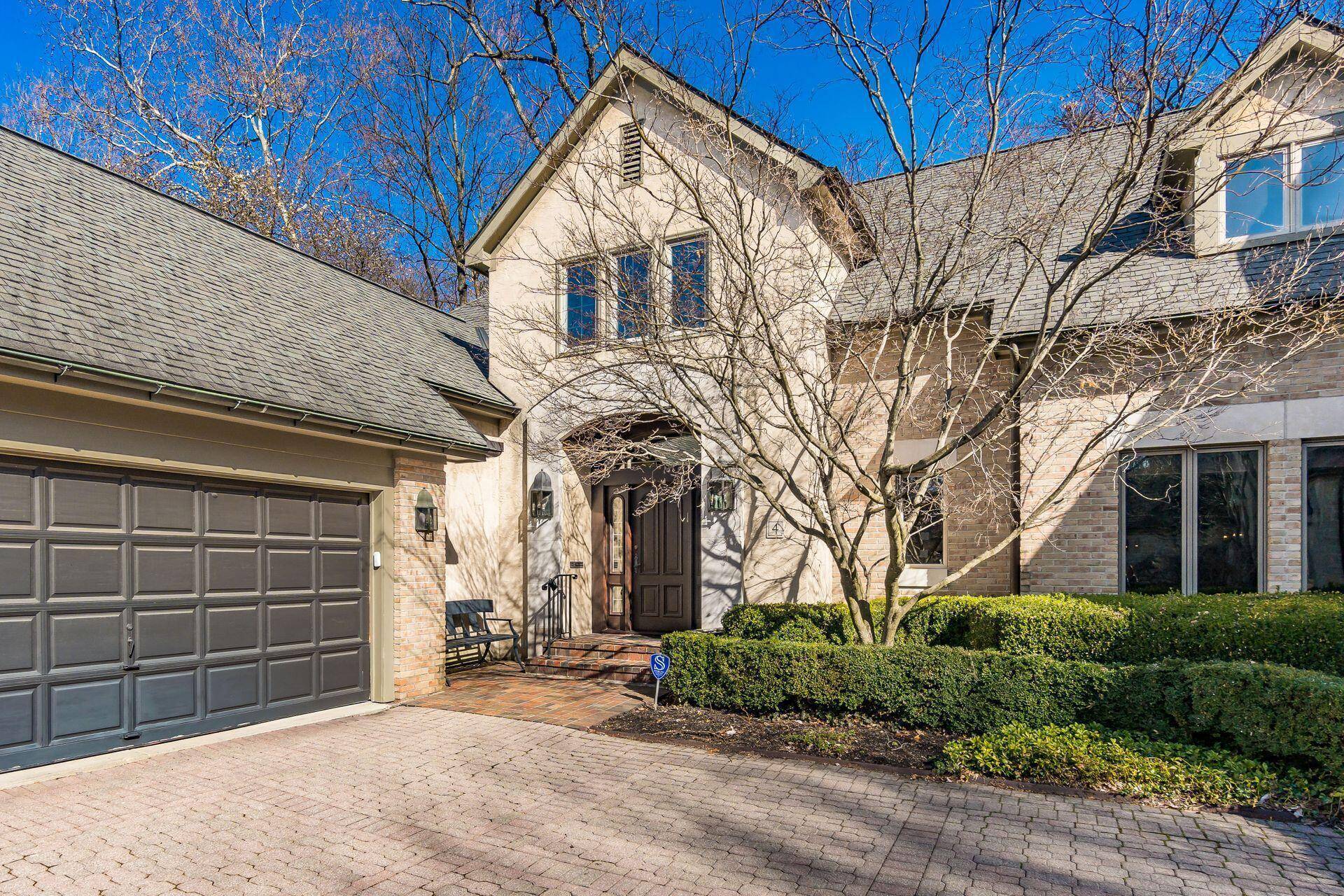 Columbus, OH 43209,4 Lyonsgate