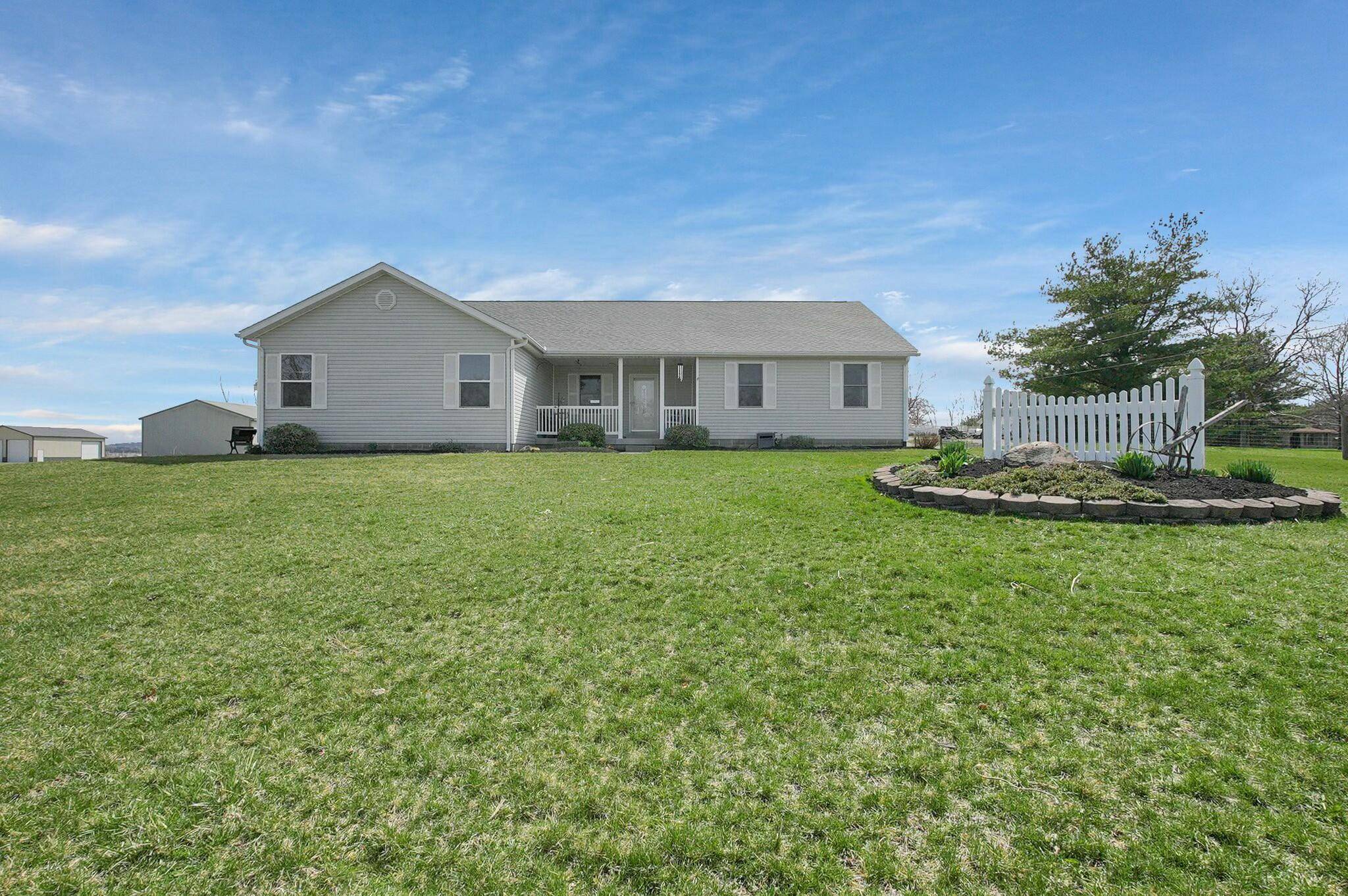 Ashville, OH 43103,5107 Ashville Fairfield Road