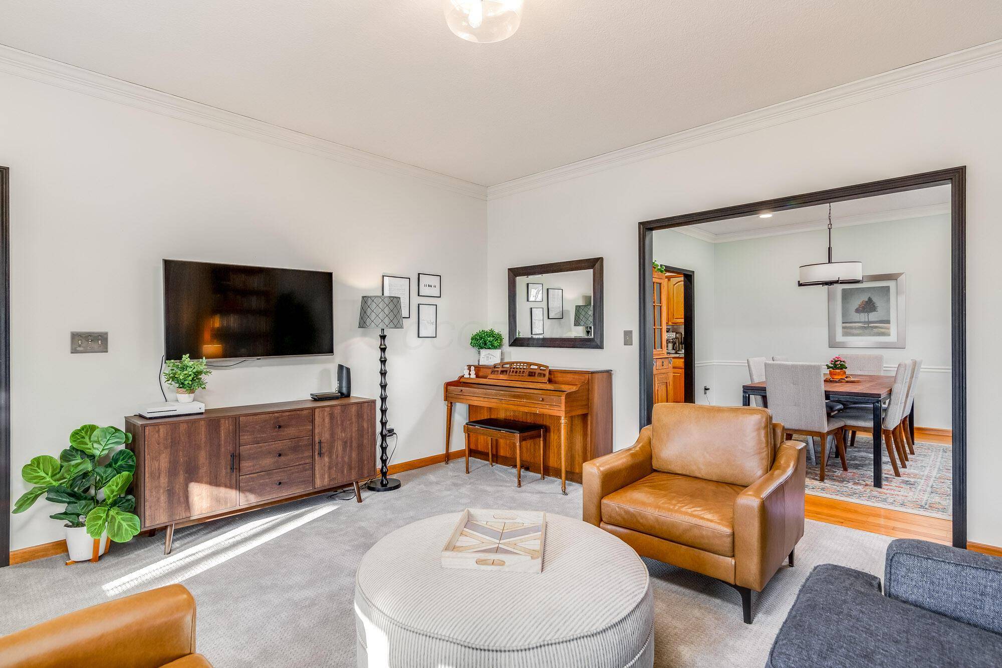 Gambier, OH 43022,8820 Albert Lane