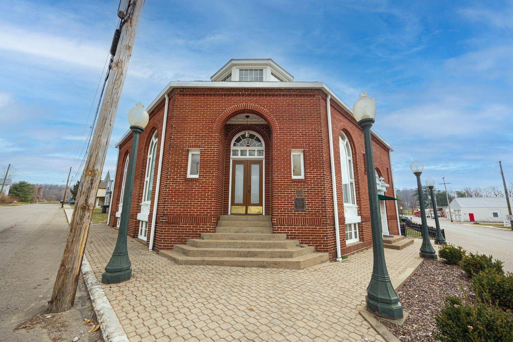 Glenford, OH 43739,108 W Main Street
