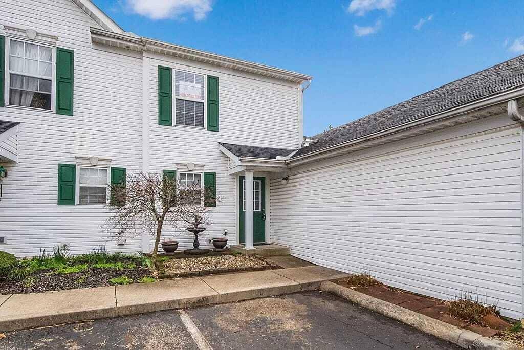 Columbus, OH 43228,4651 Hobson Drive #12D