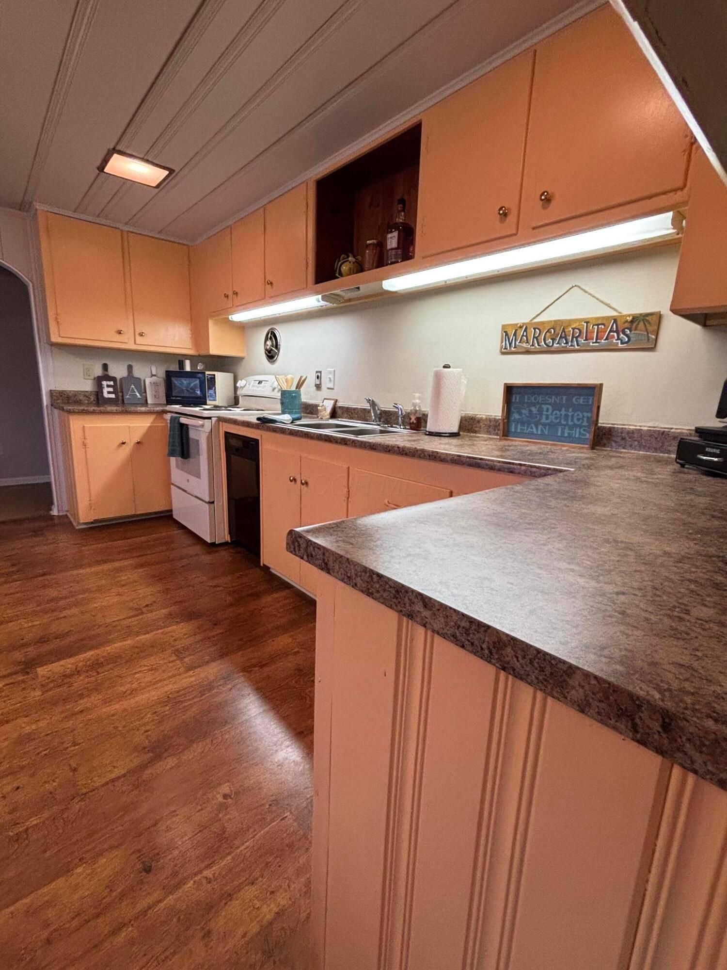 Buckeye Lake, OH 43008,59 North Street