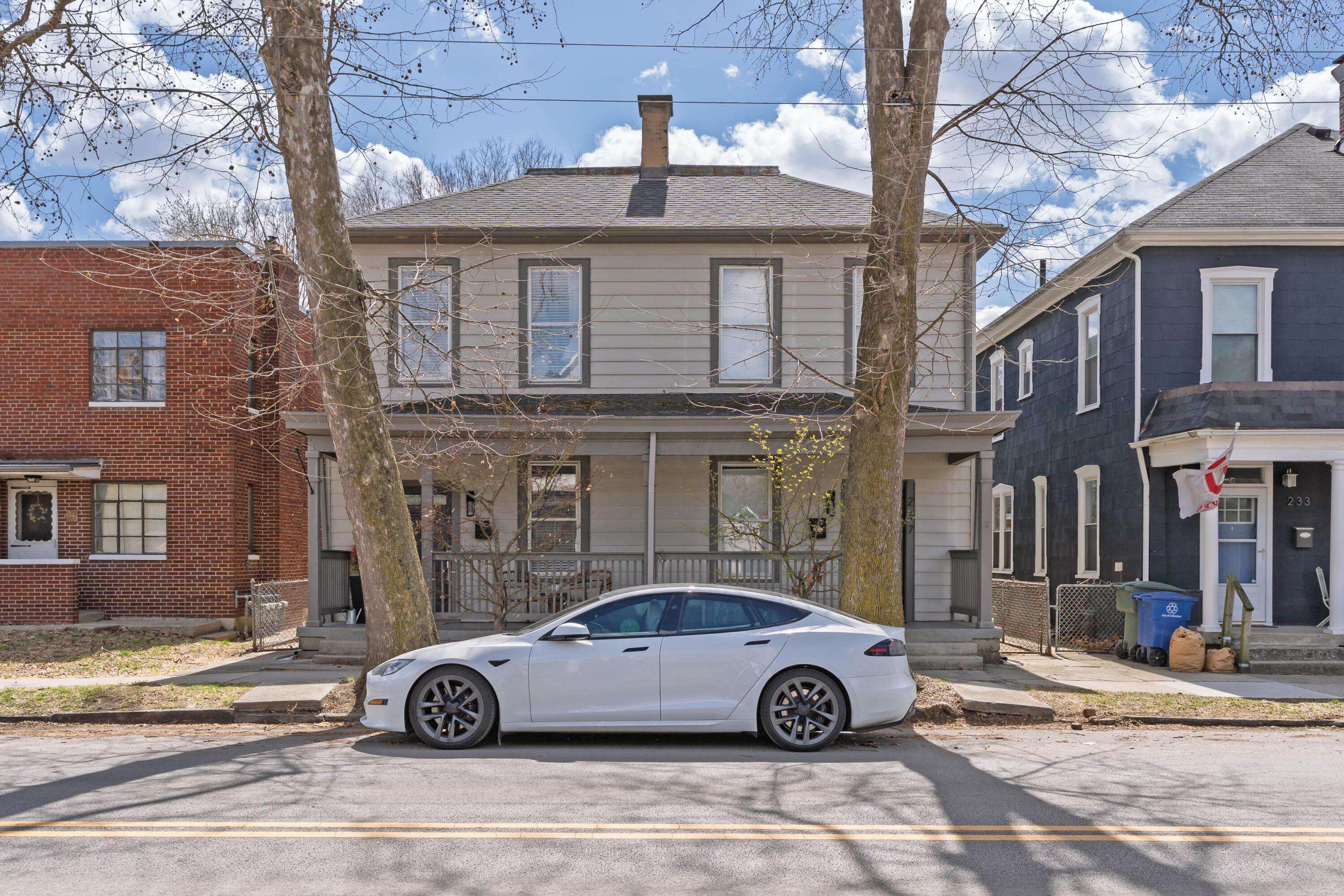 Columbus, OH 43206,237239 Thurman Avenue