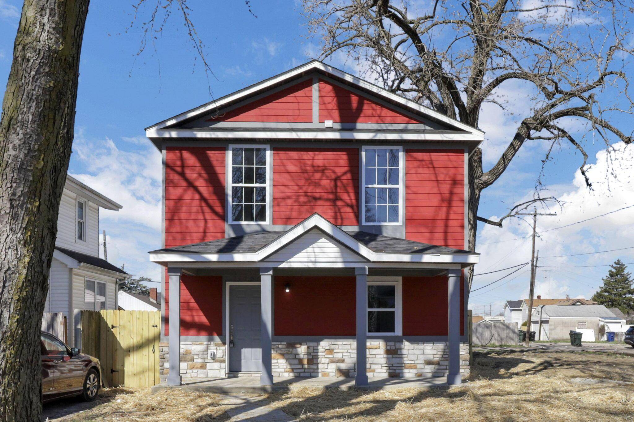 Columbus, OH 43211,1705 Lexington Avenue
