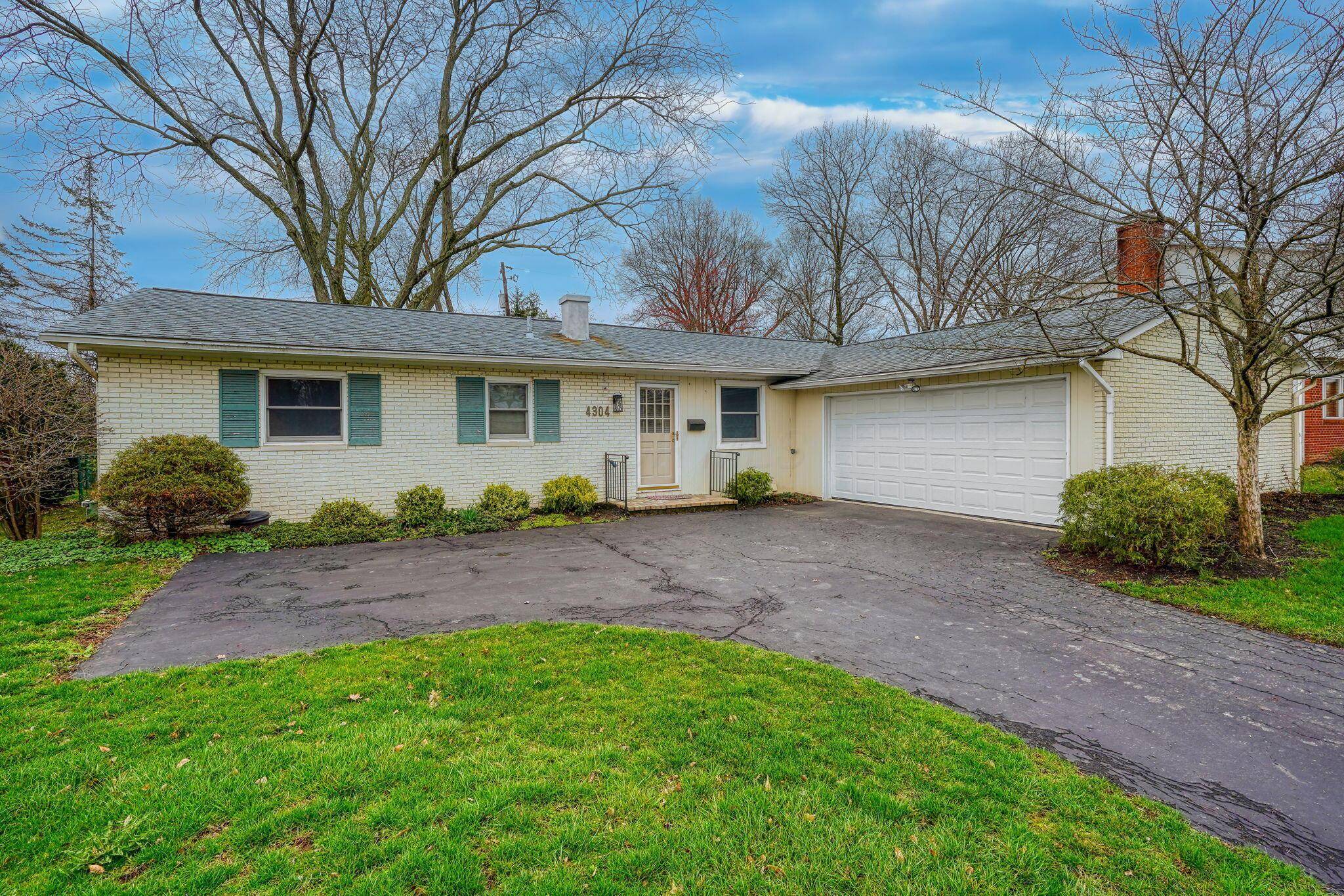 Columbus, OH 43220,4304 KENBURY Place