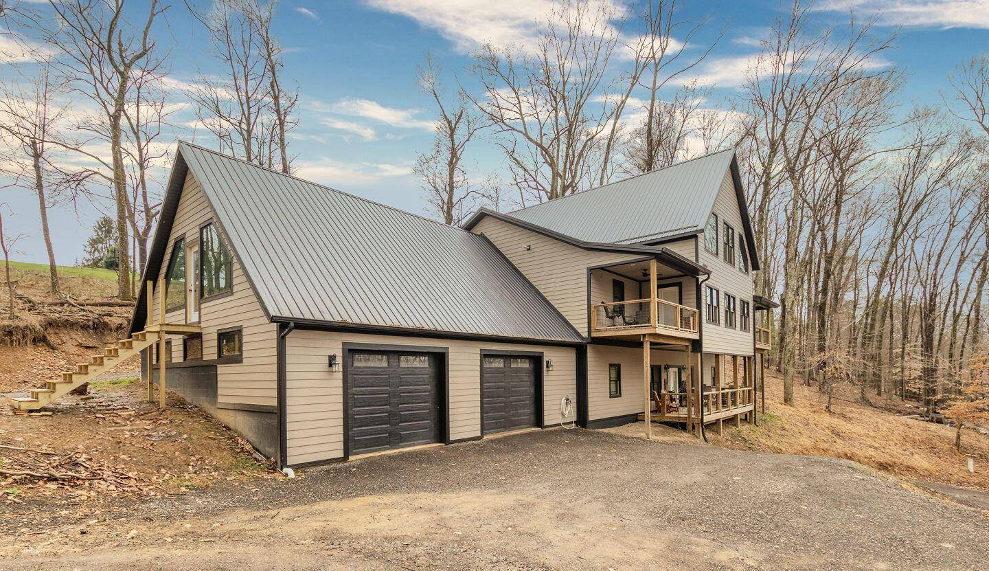 Sugar Grove, OH 43155,670 Natchez Lane