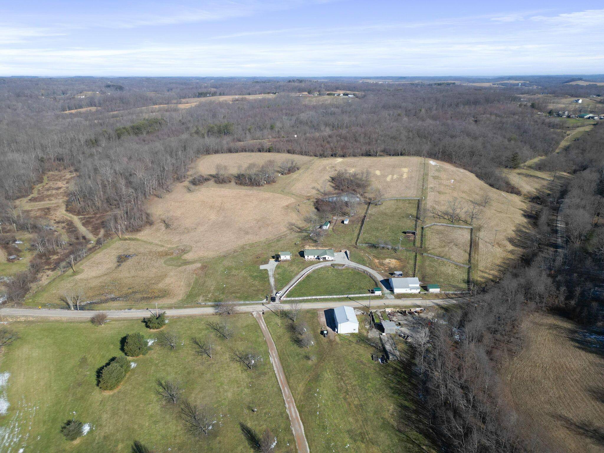 Mcarthur, OH 45651,34601 Lake Road