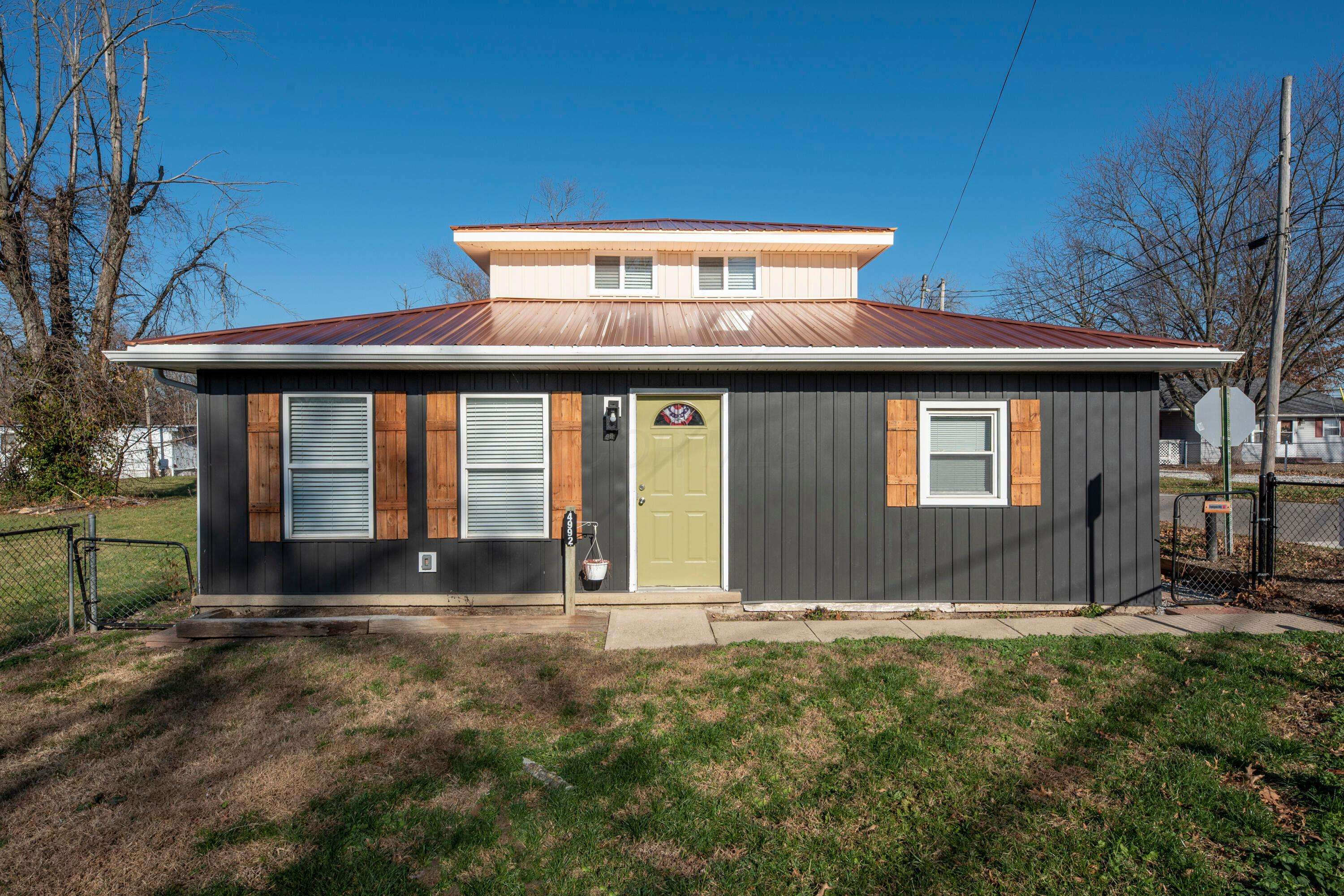 Buckeye Lake, OH 43008,4992 Walnut Road