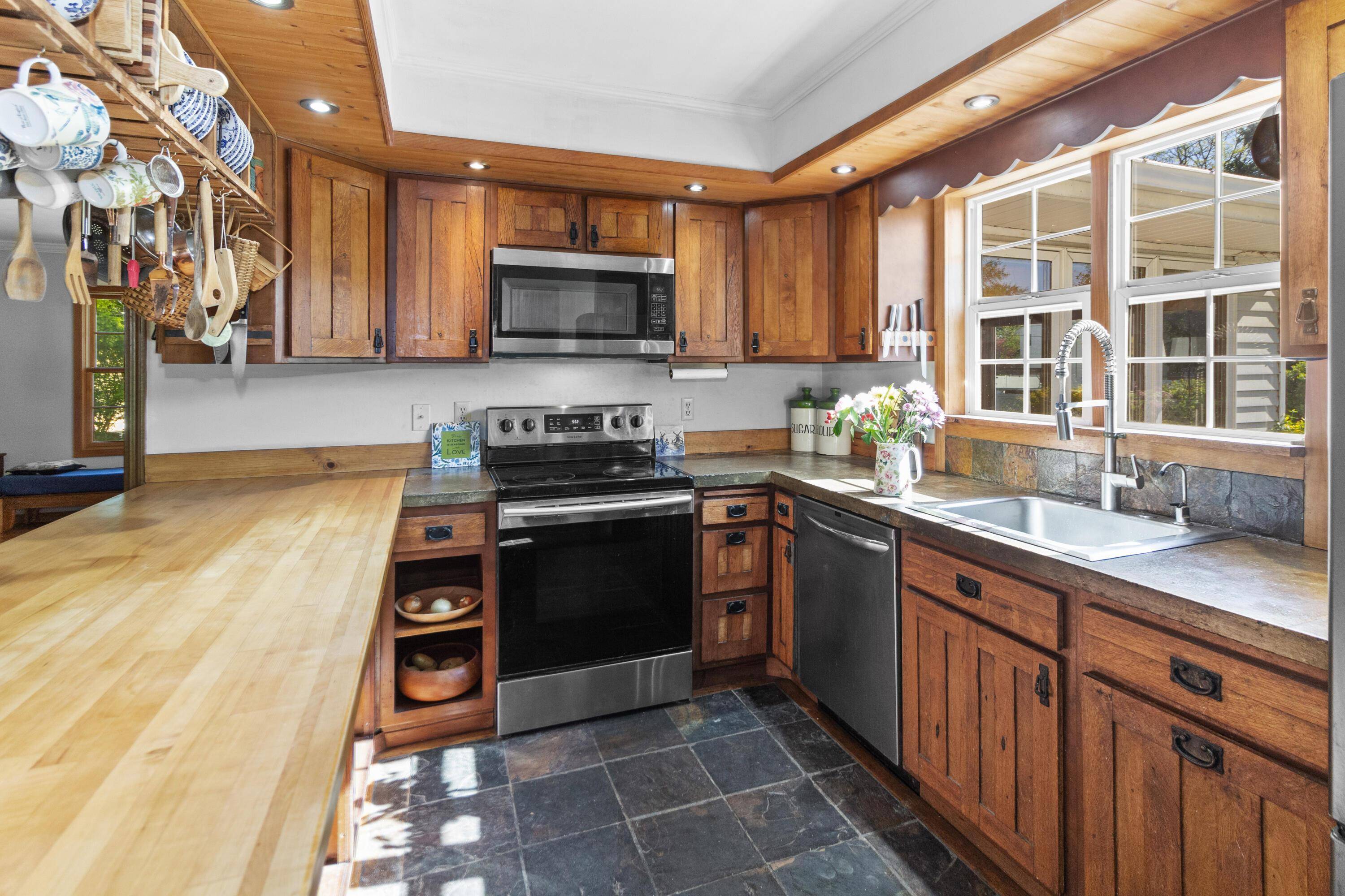Columbus, OH 43220,1680 Sussex Court