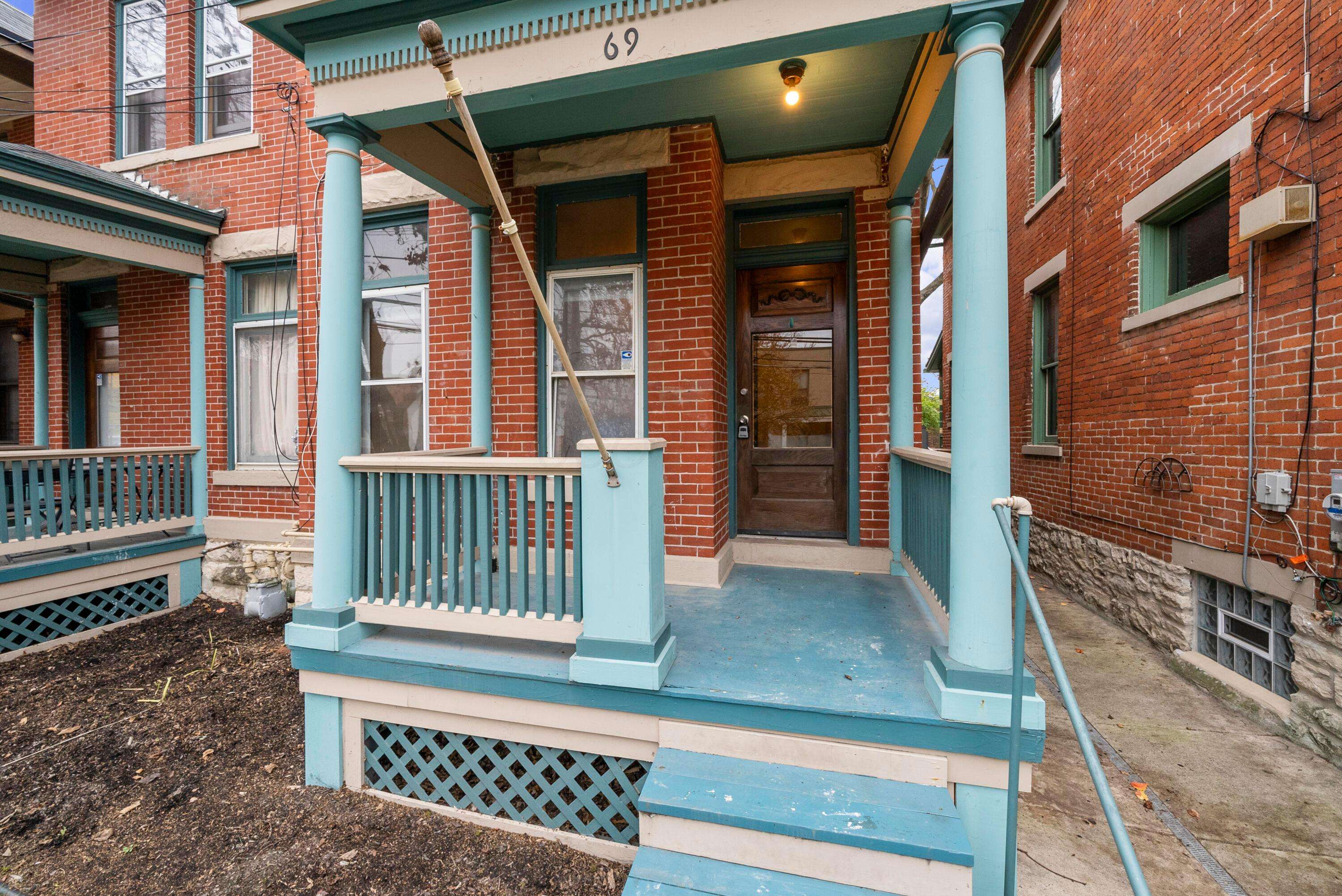 Columbus, OH 43201,6971 E 1st Avenue