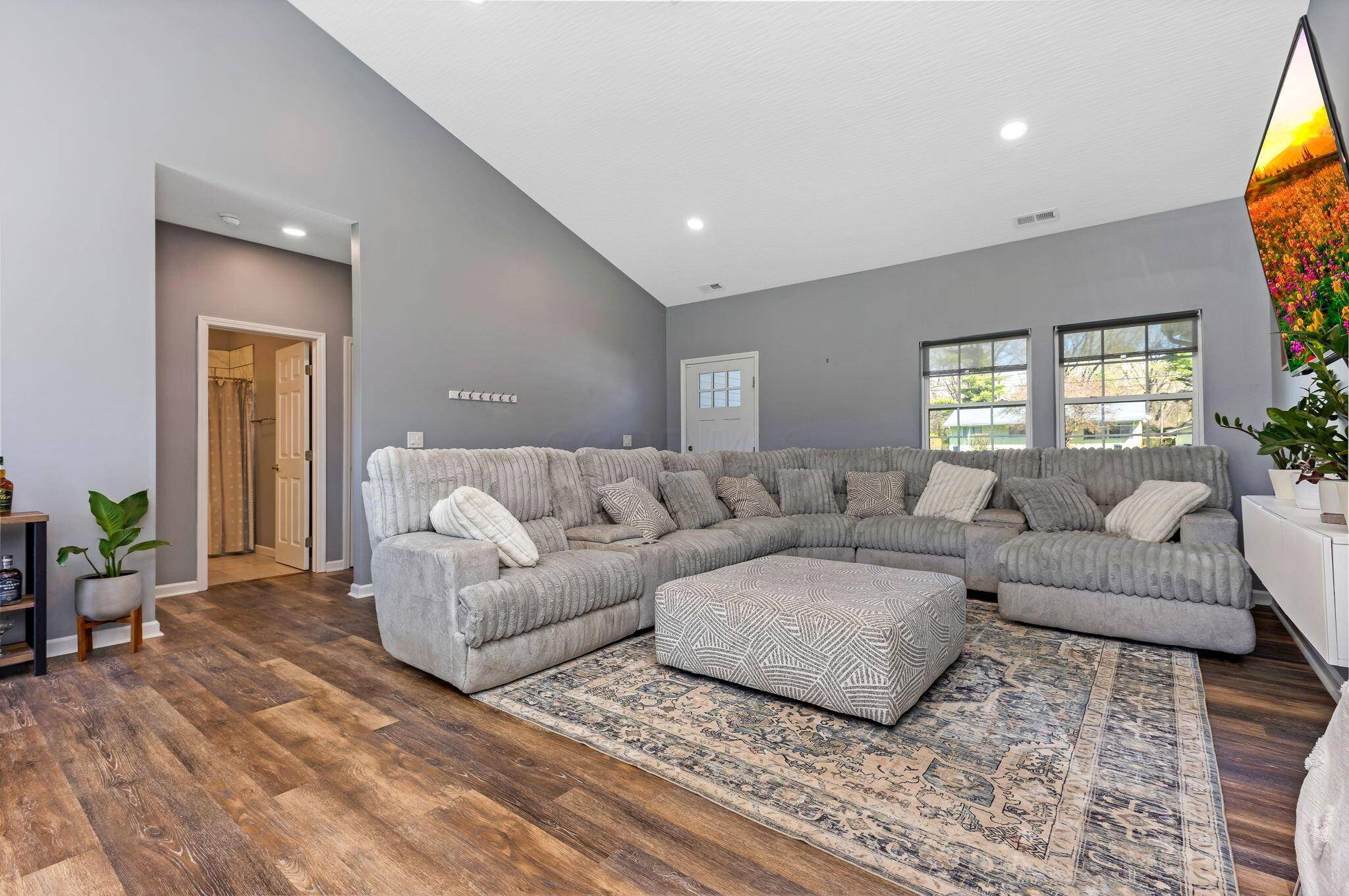 Heath, OH 43056,765 Gayth Avenue