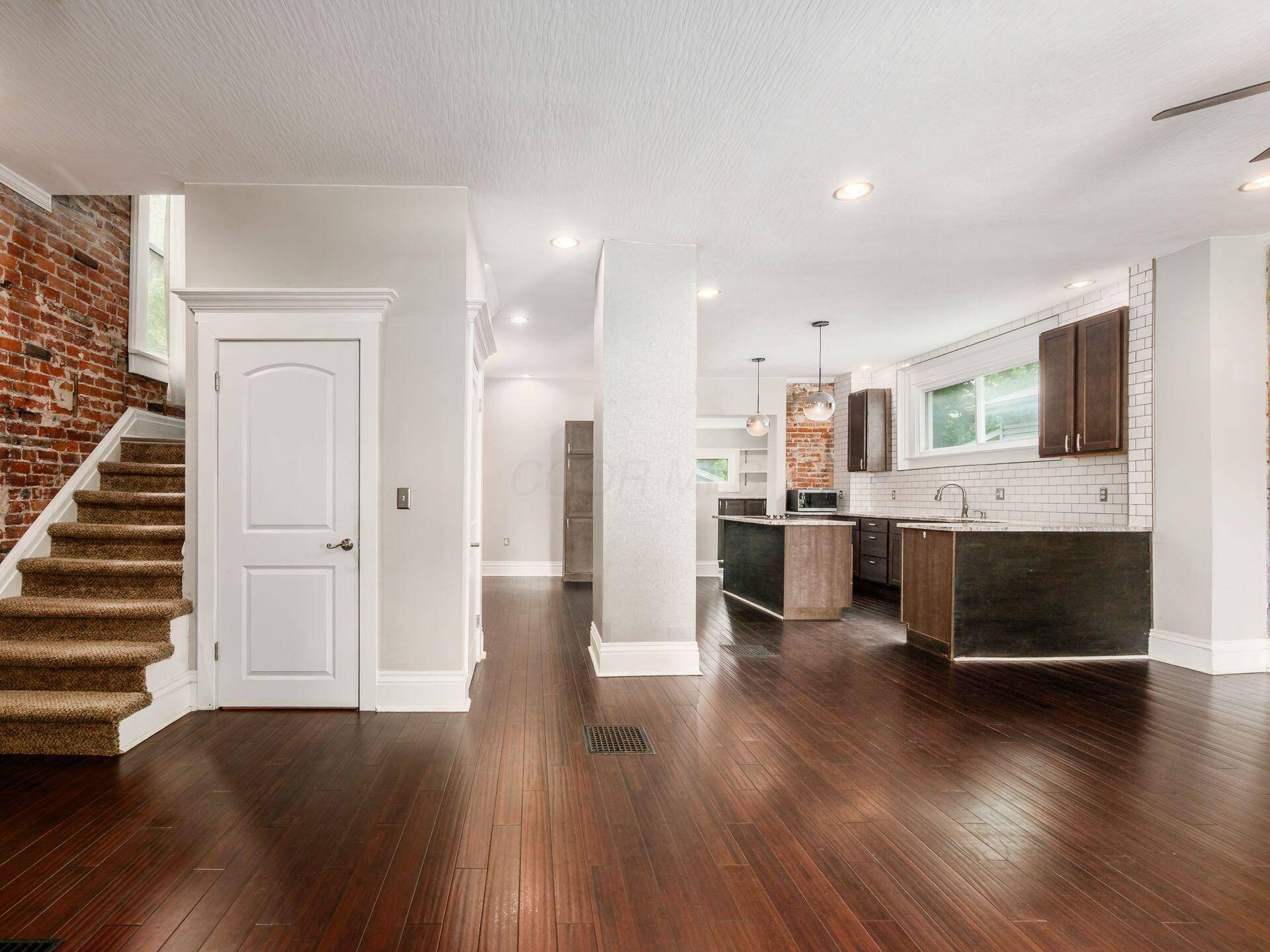 Columbus, OH 43205,444 S 22nd Street